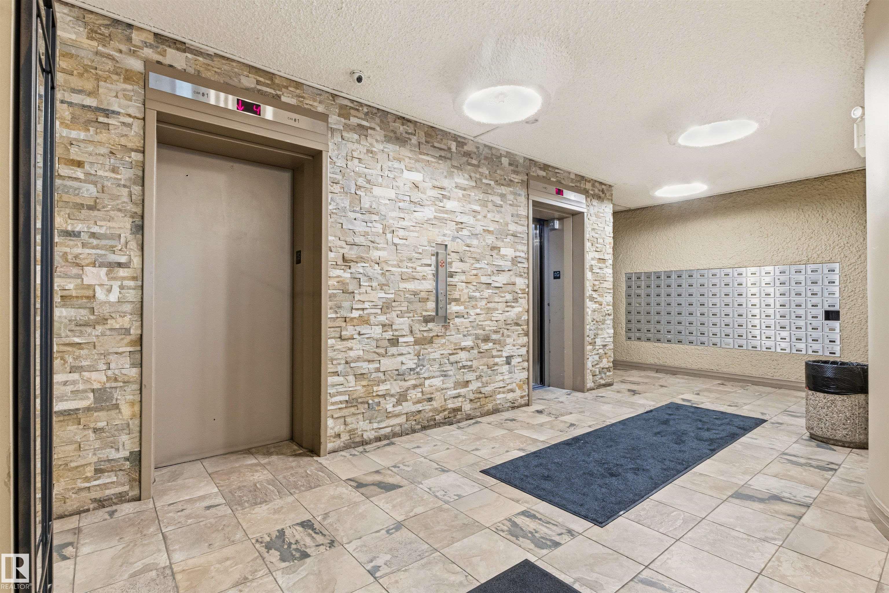 Photo 8 at 303 - 10045 117 Street NW, Wîhkwêntôwin, Edmonton