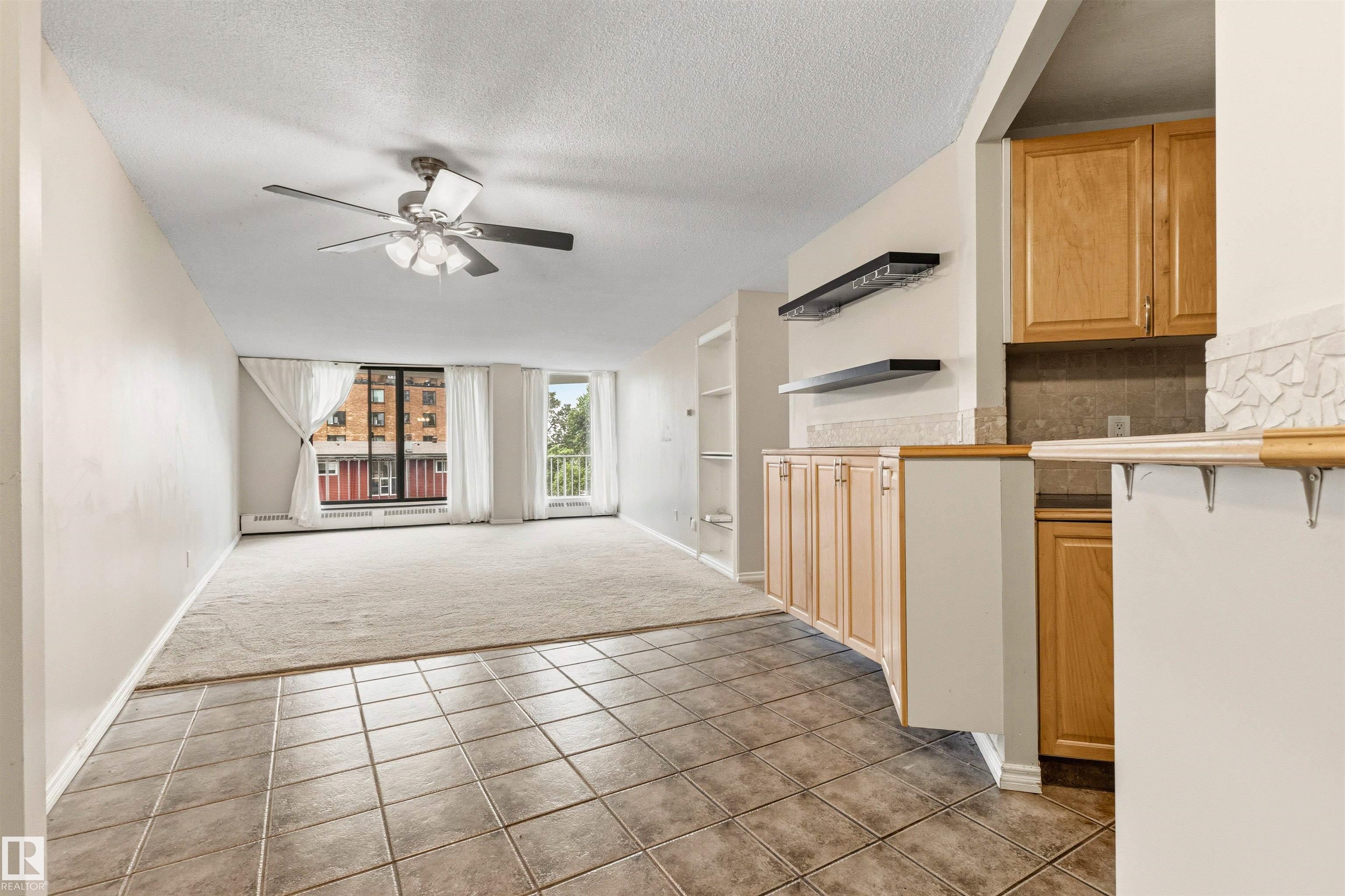 Photo 10 at 303 - 10045 117 Street NW, Wîhkwêntôwin, Edmonton