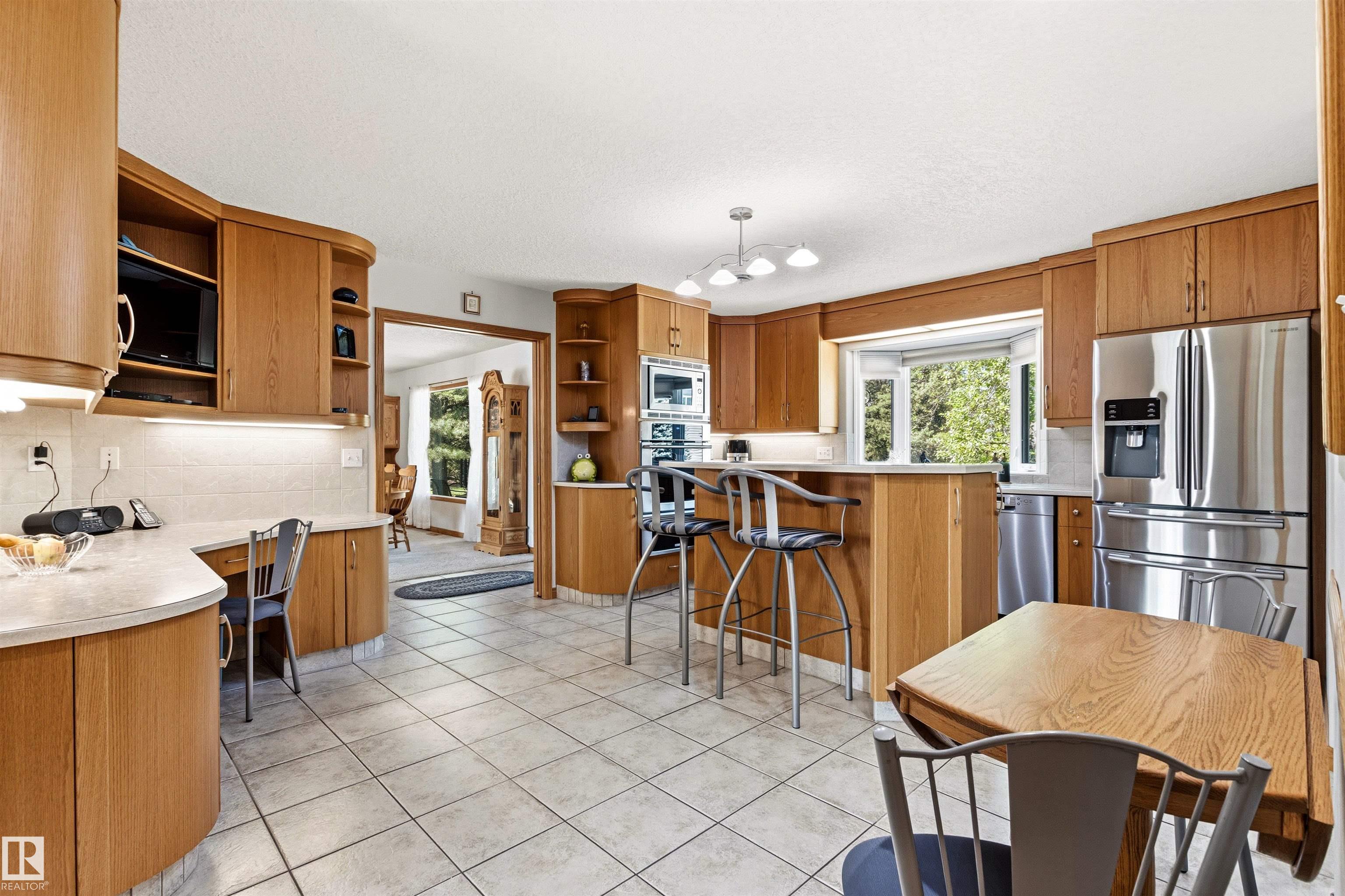 Photo 18 at 24213 Twp Road 554, Namao Ridge Estates, Rural Sturgeon County