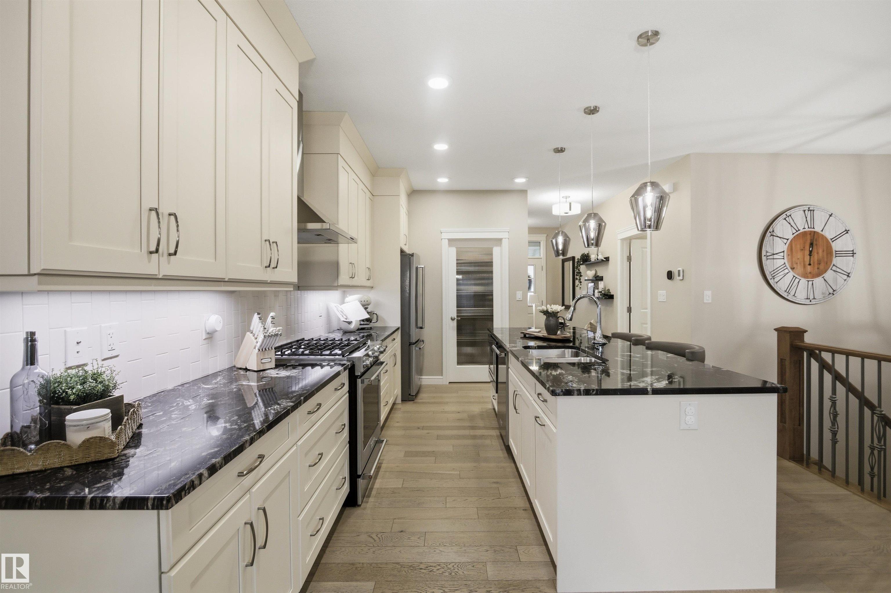 Photo 10 at 1823 Ainslie Court SW, Ambleside, Edmonton