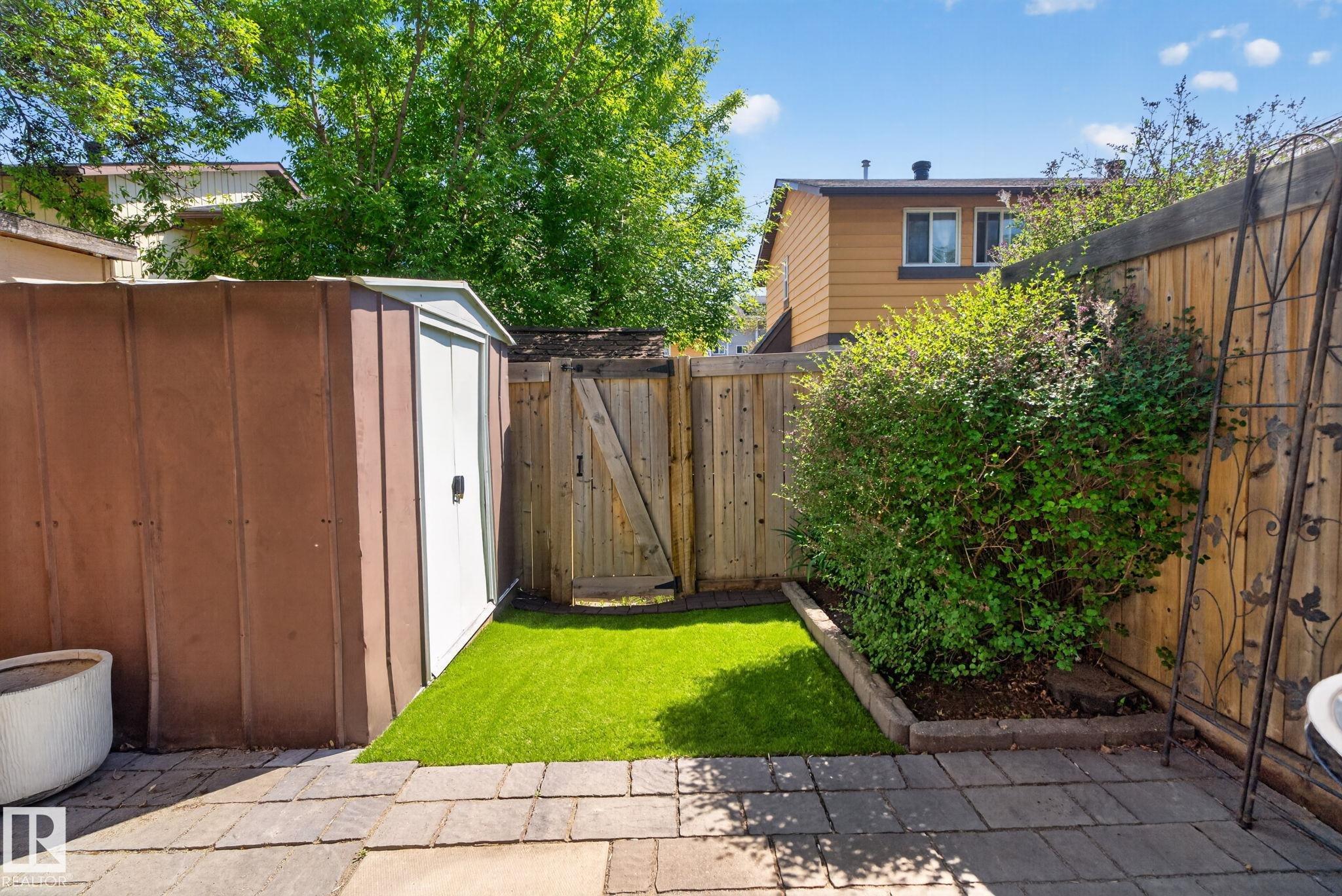 Photo 37 at 132 Woodstock NW, Callingwood North, Edmonton