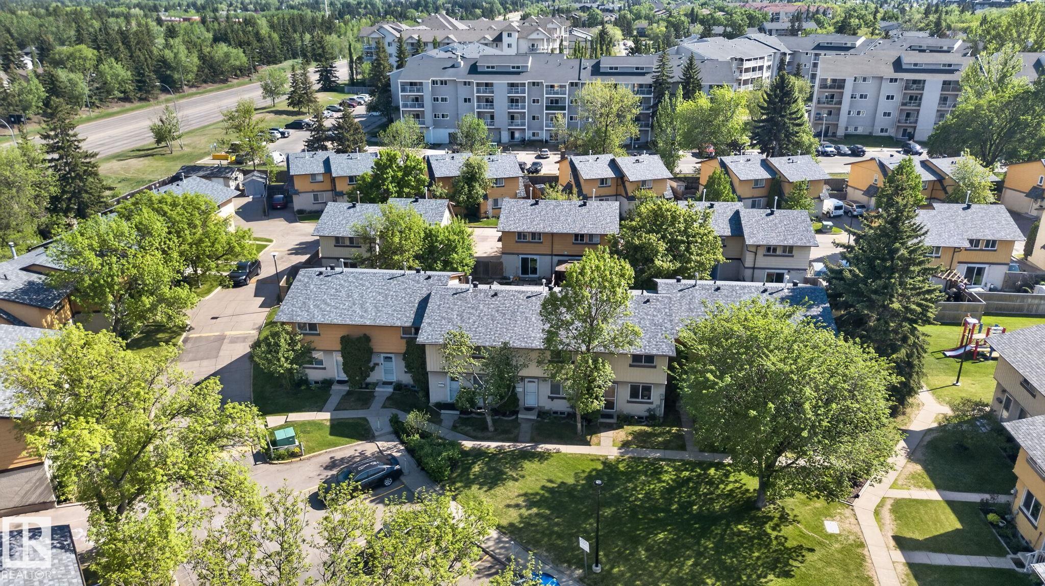 Photo 41 at 132 Woodstock NW, Callingwood North, Edmonton