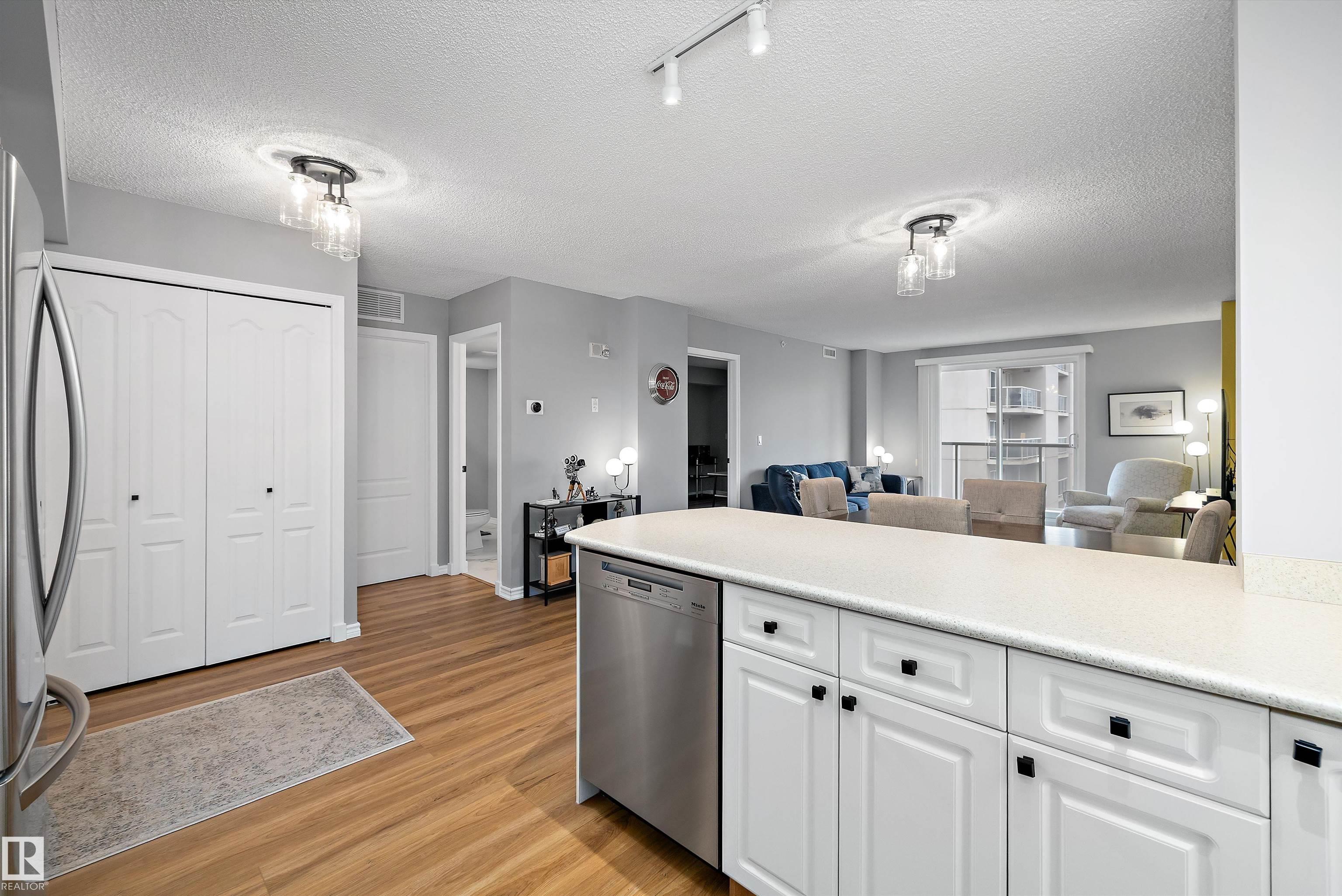 Photo 8 at 1503 - 10909 103 Avenue NW, Downtown, Edmonton