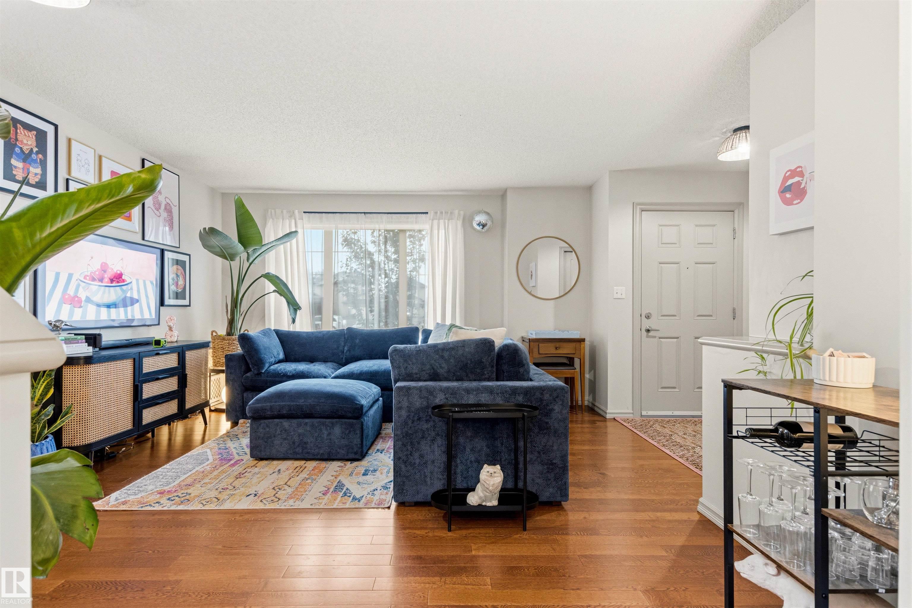 Photo 8 at 14807 141 Street NW, Cumberland, Edmonton