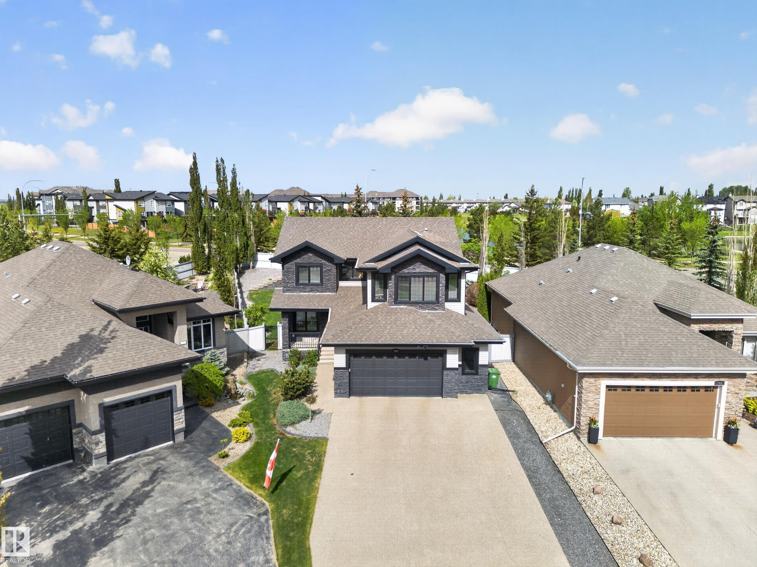 102 Lacombe Drive, Lacombe Park, St. Albert
