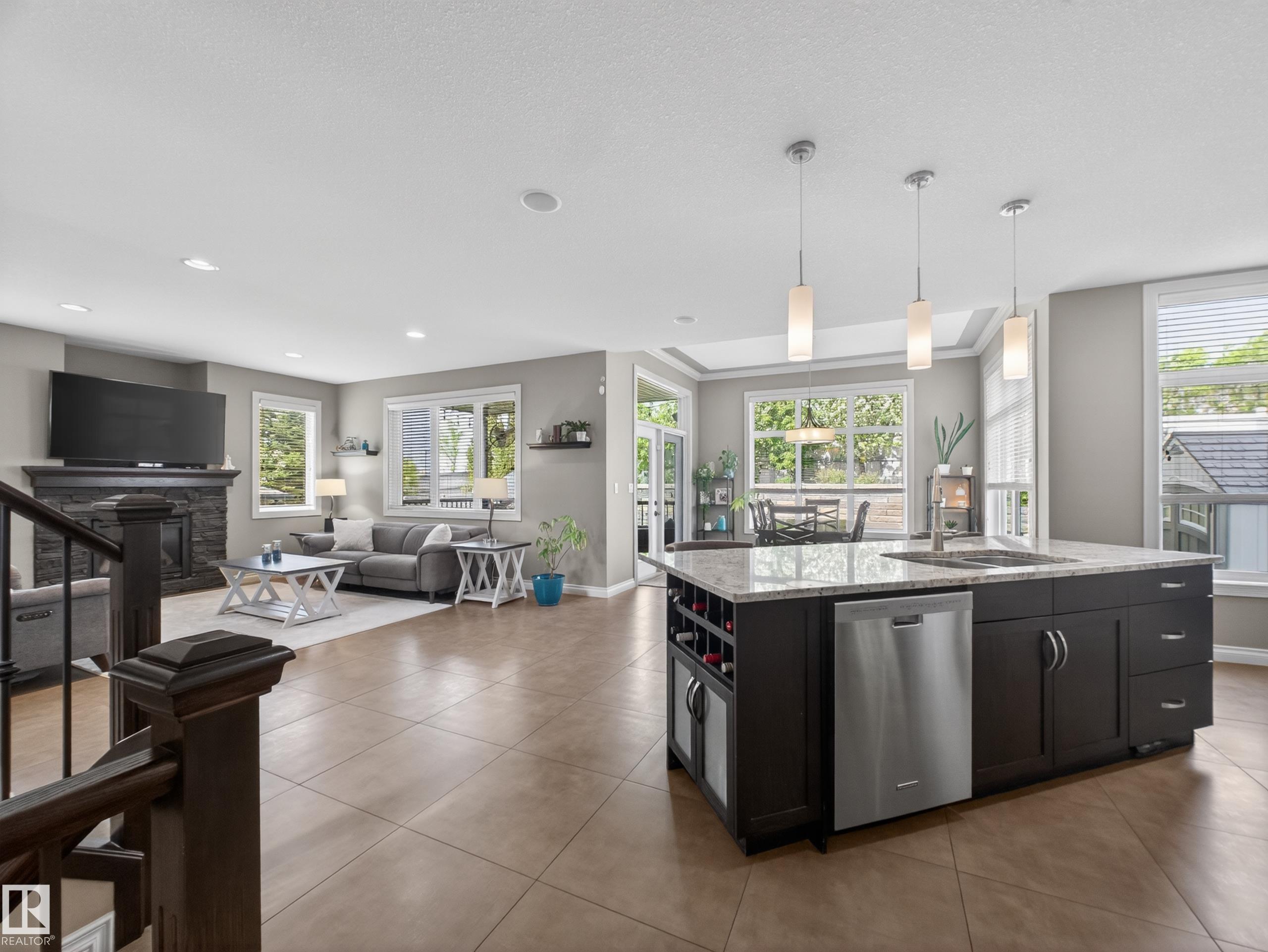Photo 12 at 102 Lacombe Drive, Lacombe Park, St. Albert