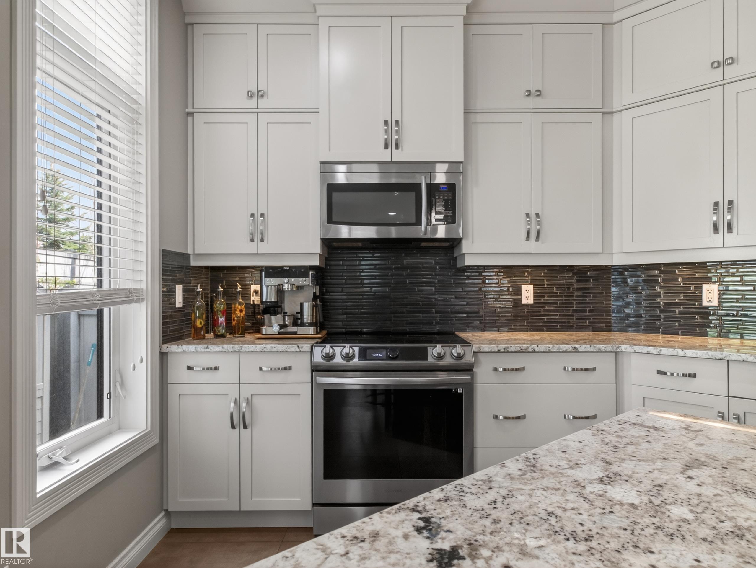 Photo 10 at 102 Lacombe Drive, Lacombe Park, St. Albert