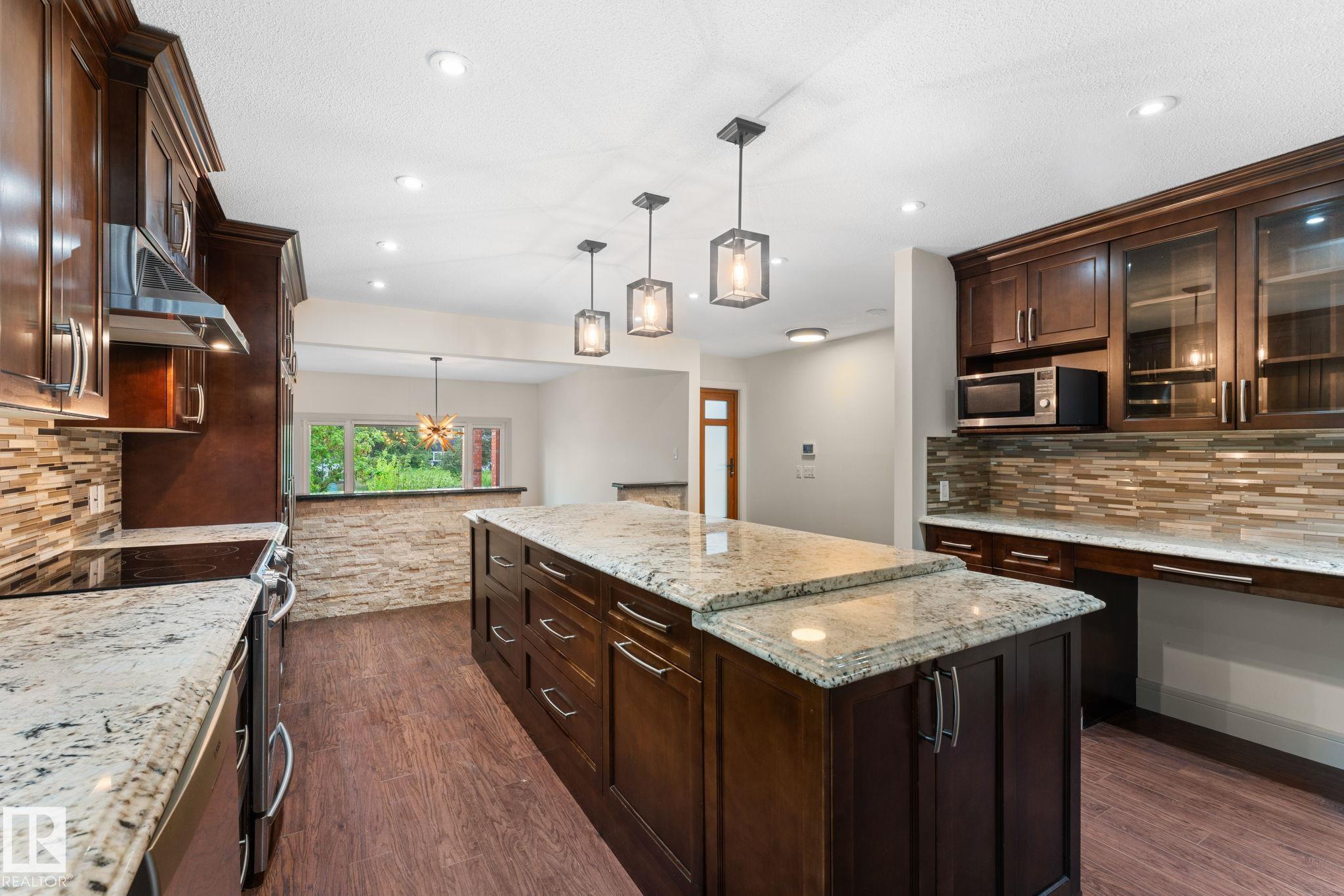 Photo 9 at 220 Greystone Terrace, Glen Allan, Sherwood Park