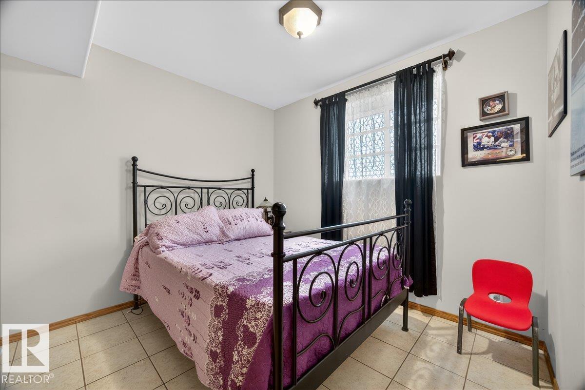 Photo 32 at 5108 138a Avenue NW, York, Edmonton