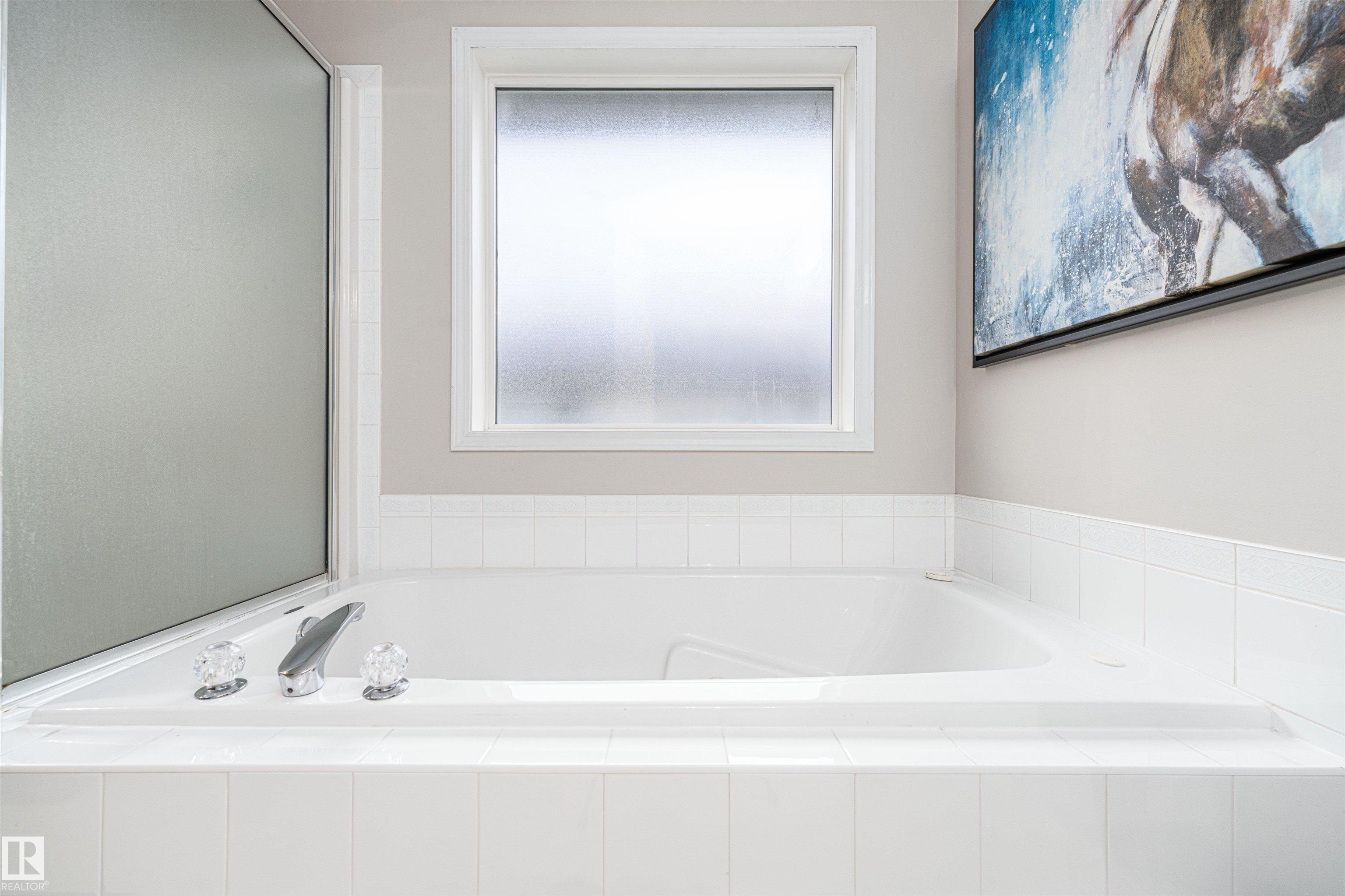 Photo 22 at 98 Chancery point(e), Charlton Heights, Sherwood Park