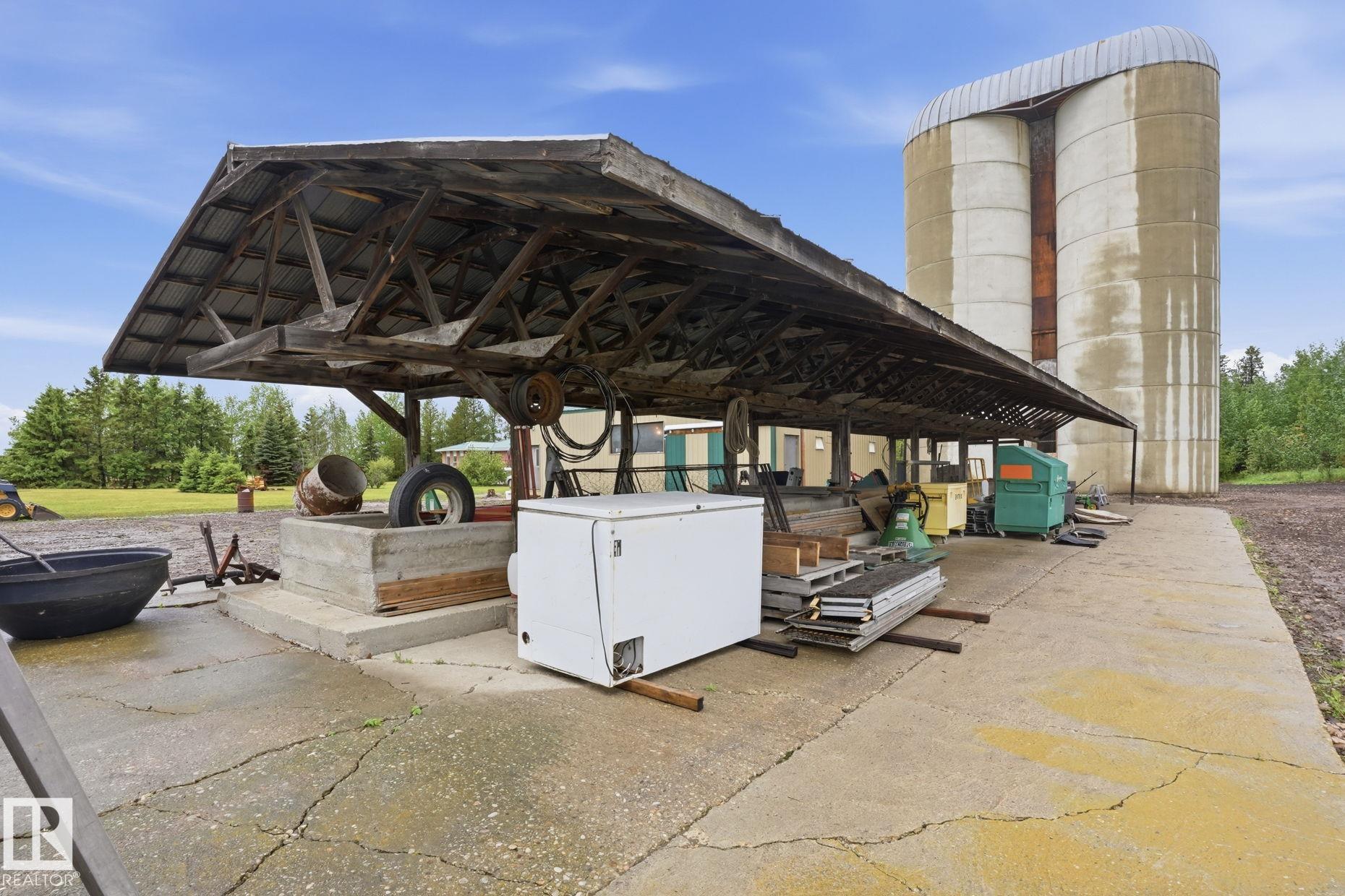 Photo 41 at 1307 Twp Road 510, None, Rural Parkland County