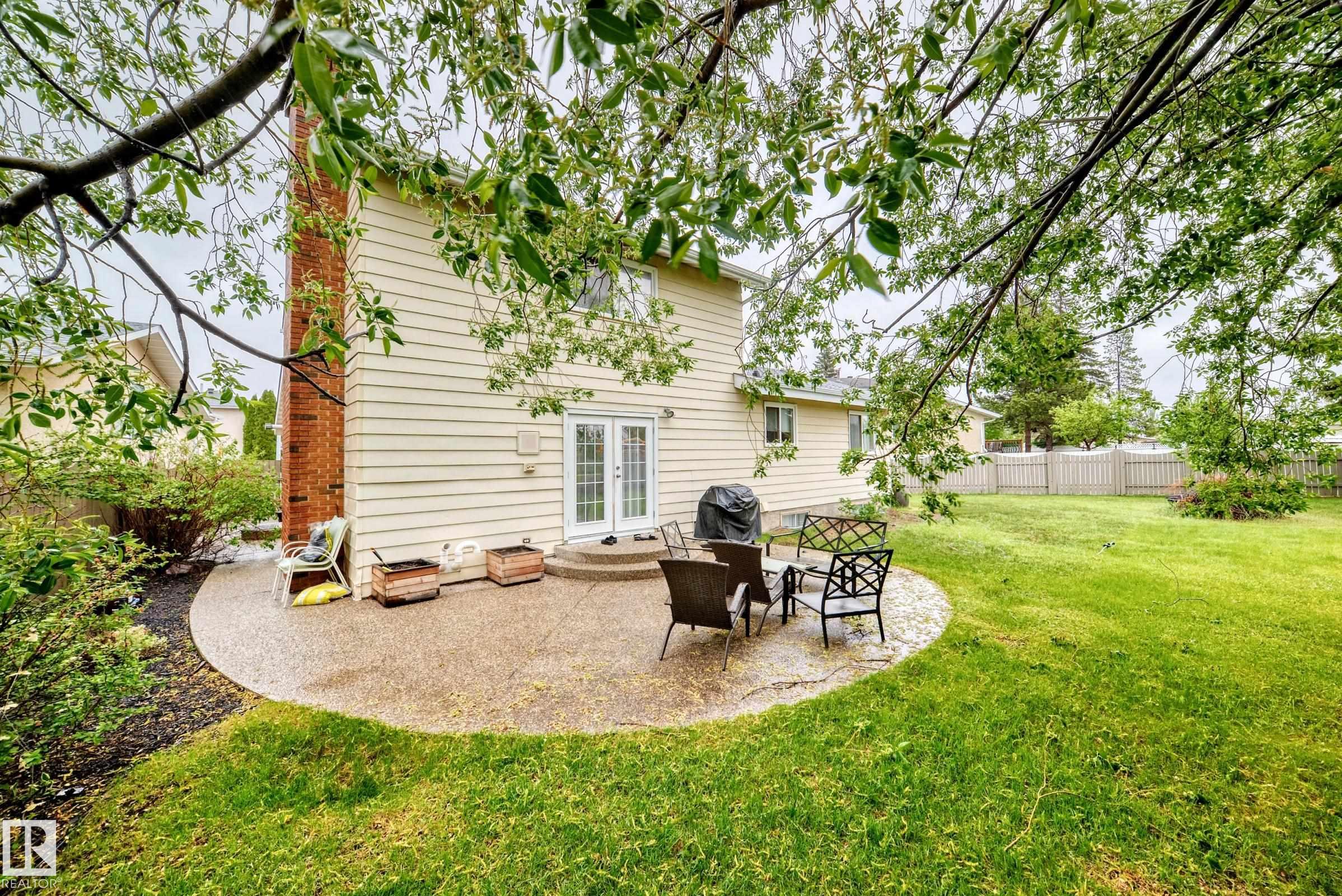 16716 111 Street NW, Baturyn, Edmonton