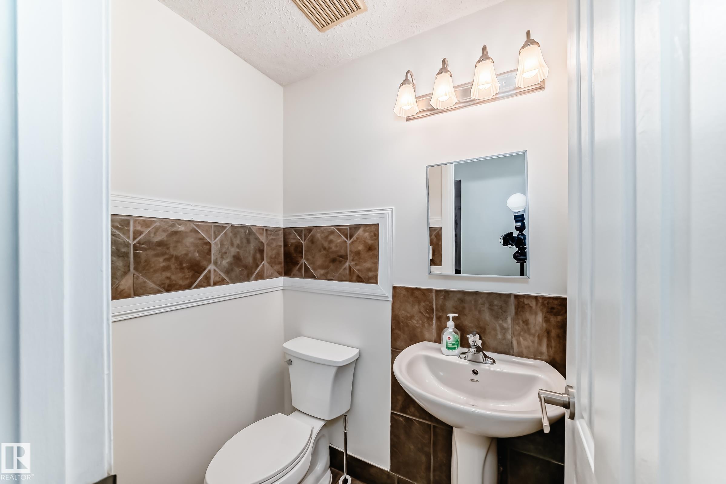 Photo 26 at 16716 111 Street NW, Baturyn, Edmonton