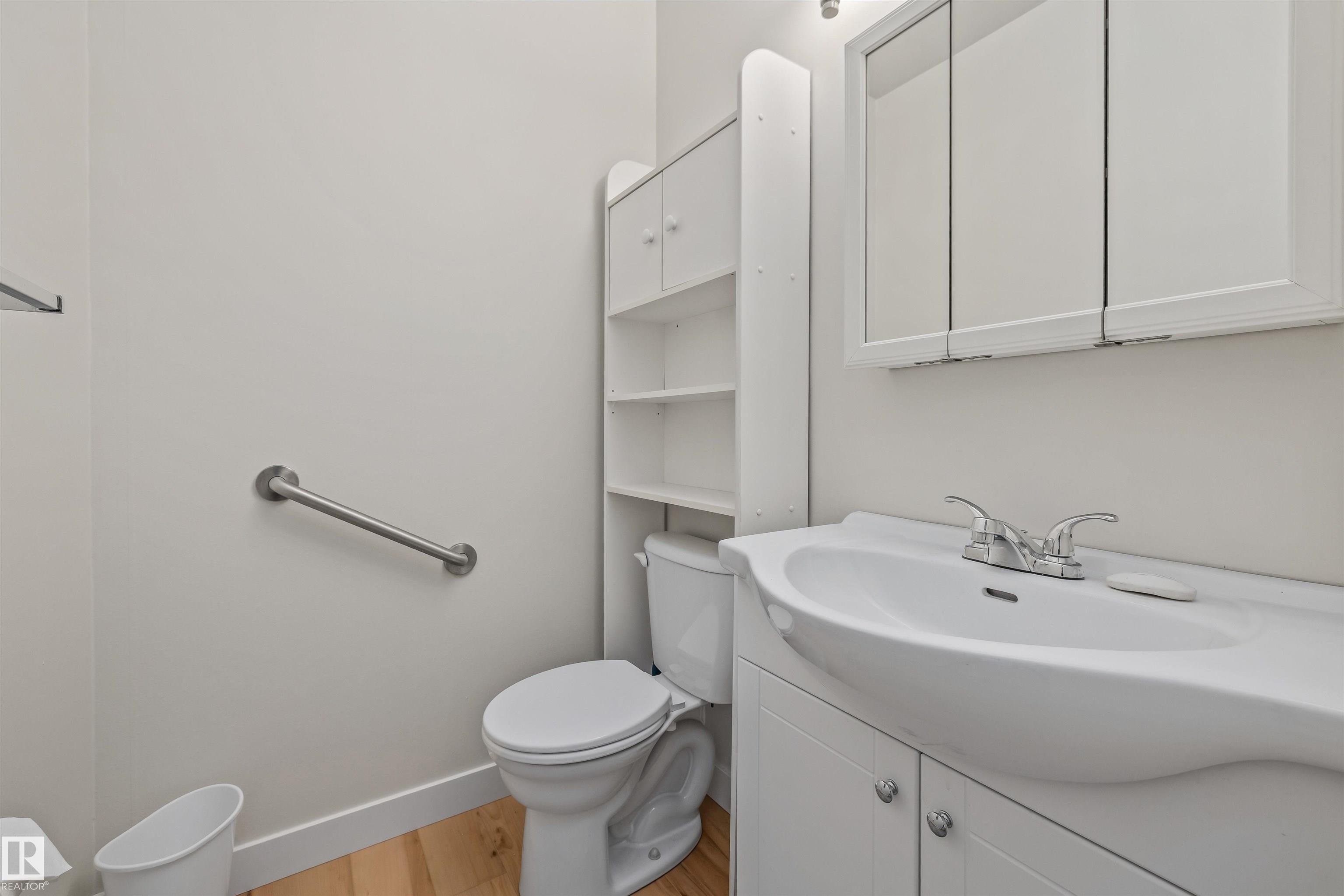 Photo 31 at 4 Bennett Place, Braeside, St. Albert