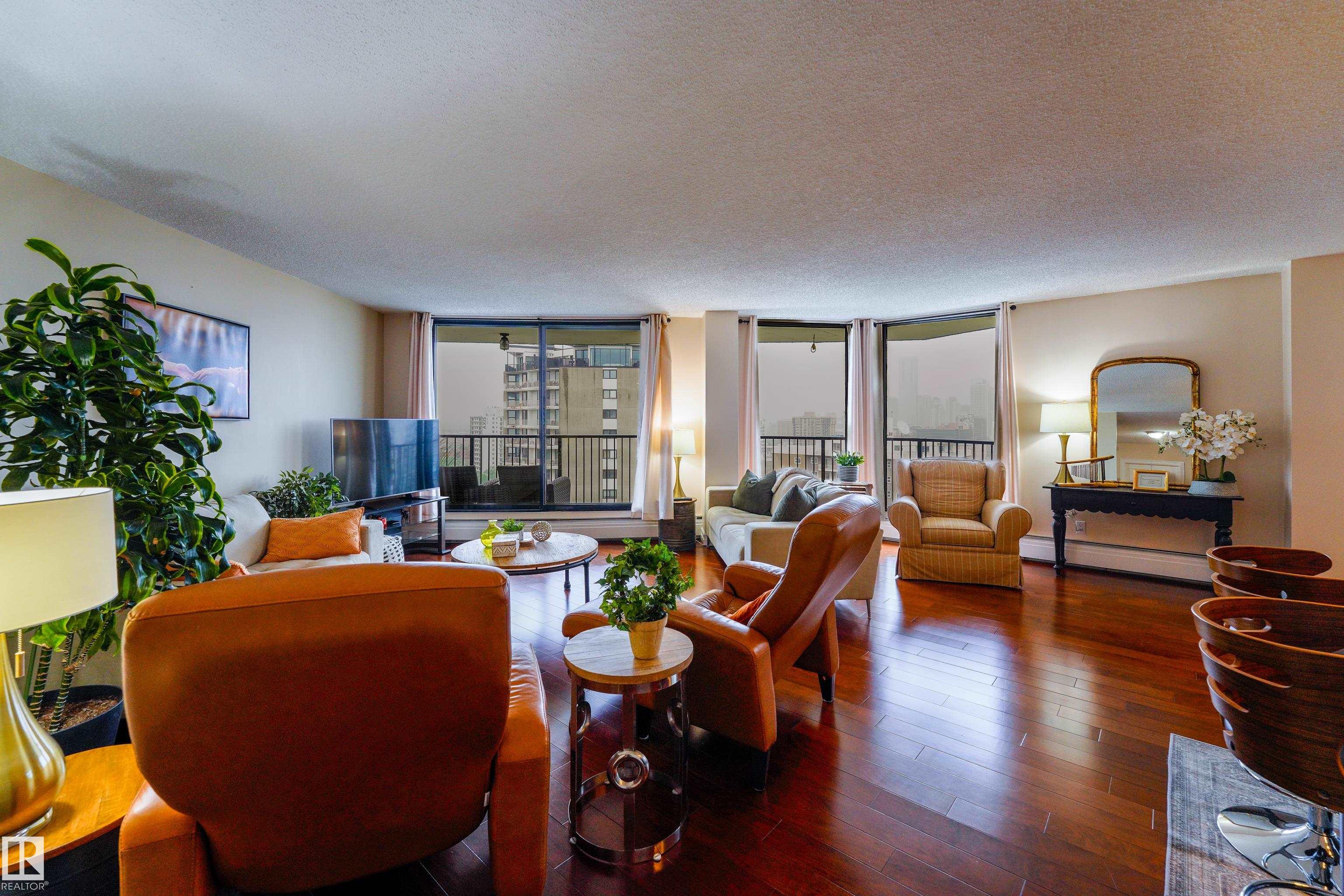 1501 - 11710 100 Avenue NW, Wîhkwêntôwin, Edmonton