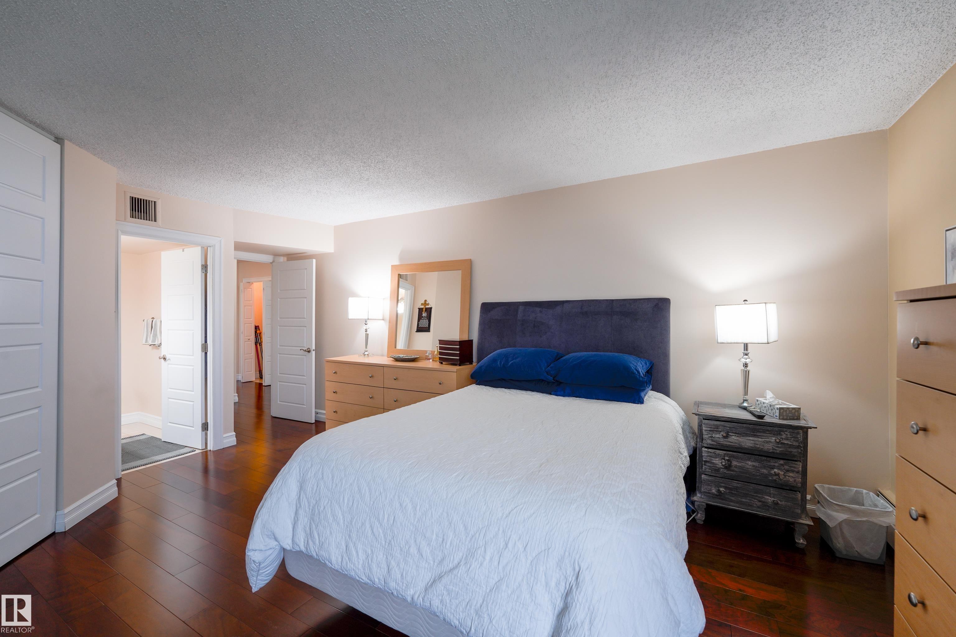 Photo 8 at 1501 - 11710 100 Avenue NW, Wîhkwêntôwin, Edmonton