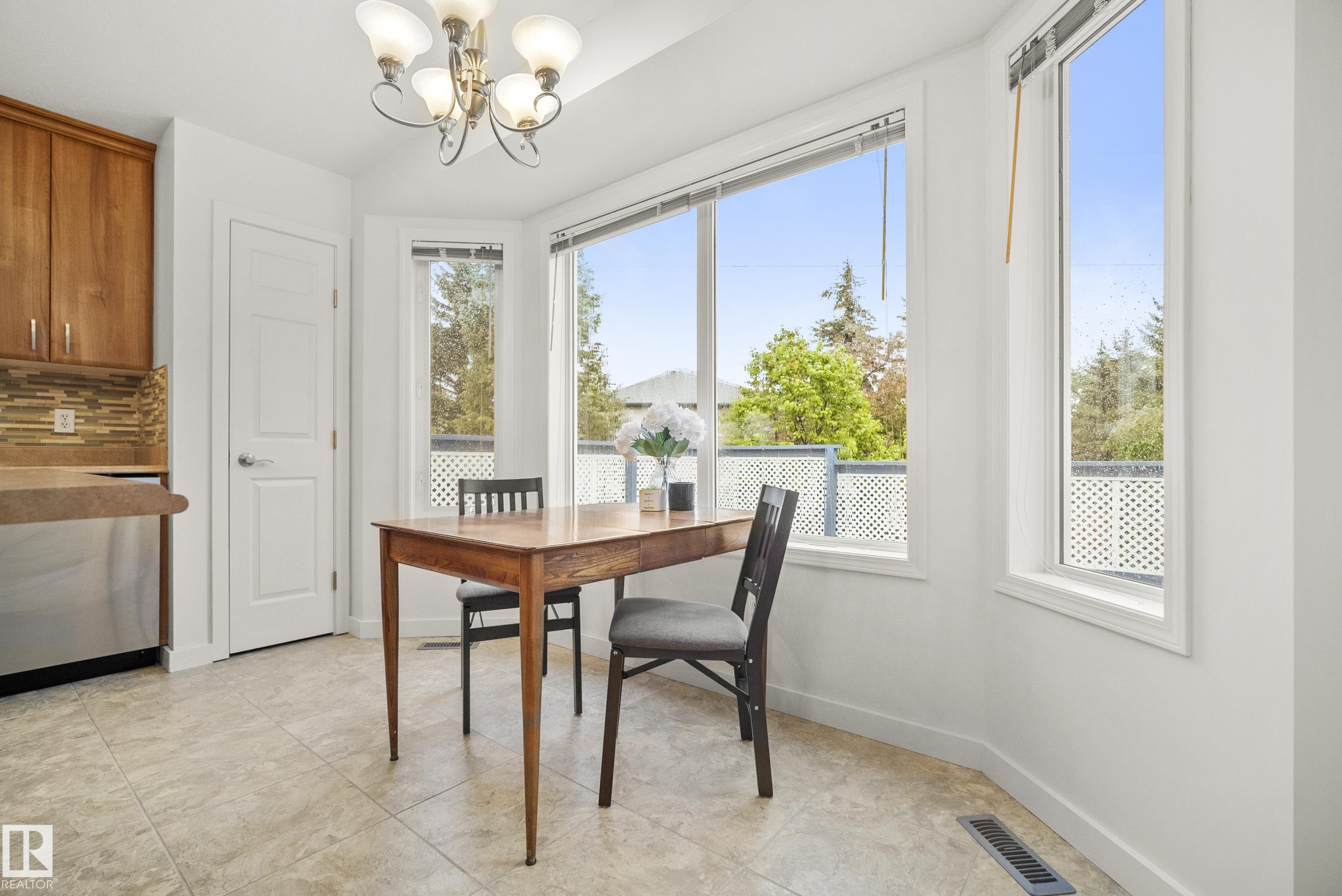 Photo 17 at 79 Charlton Crescent, Charlton Heights, Sherwood Park