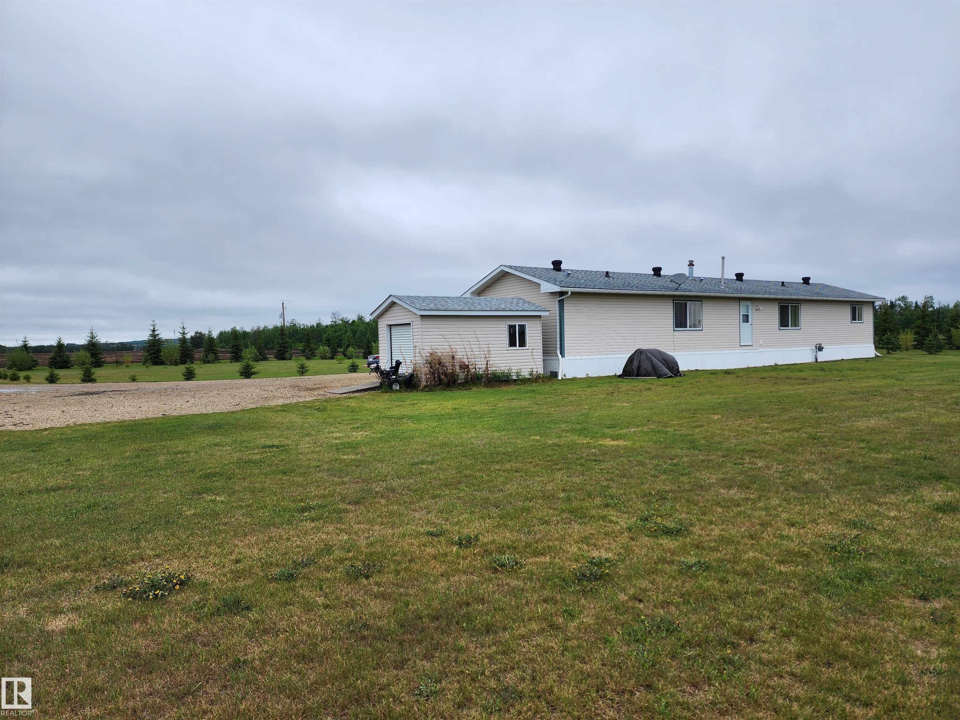 Photo 34 at 55101 Rge Road 274, None, Rural Sturgeon County