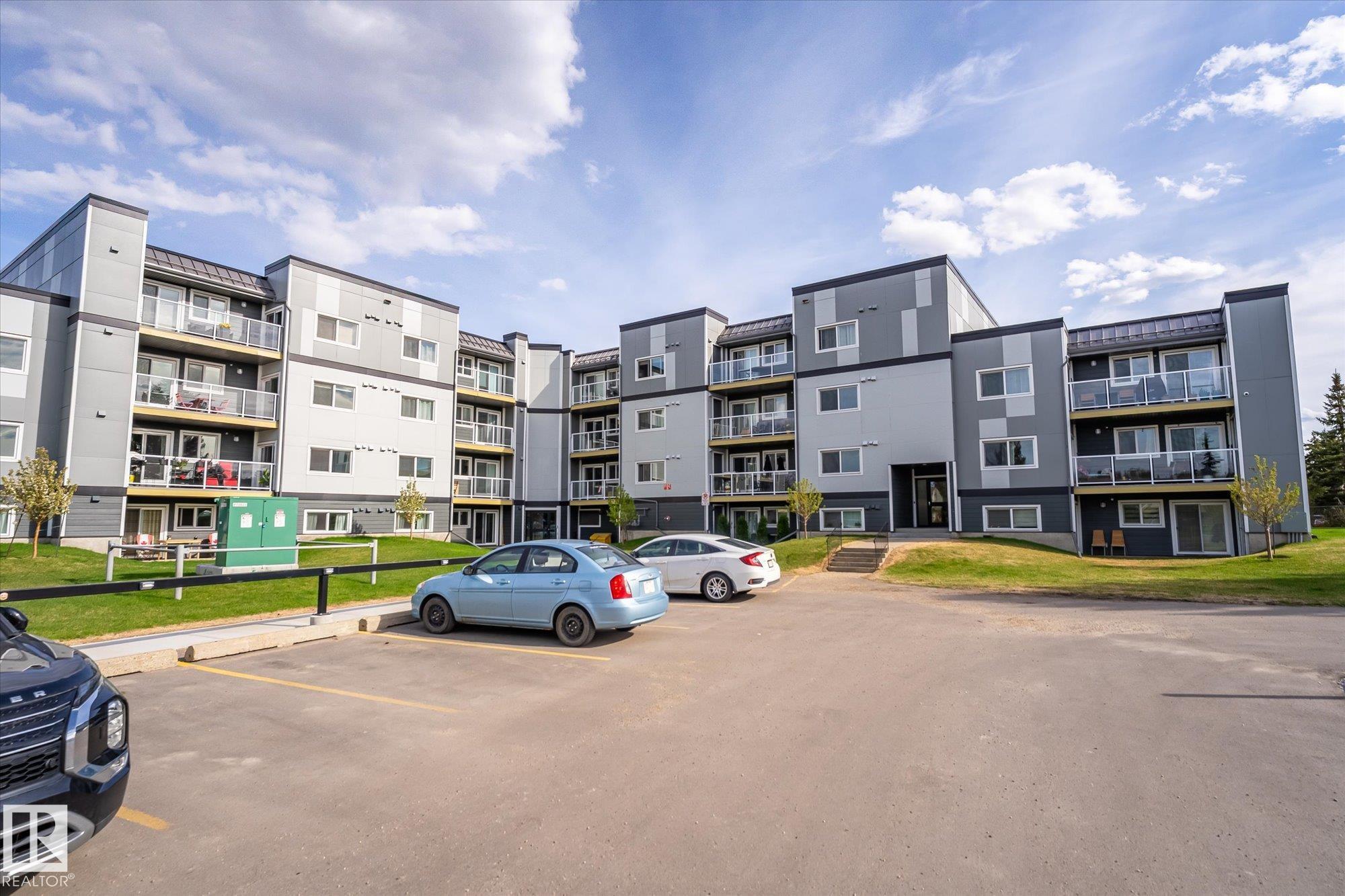 302 - 9504 182 Street NW, La Perle, Edmonton