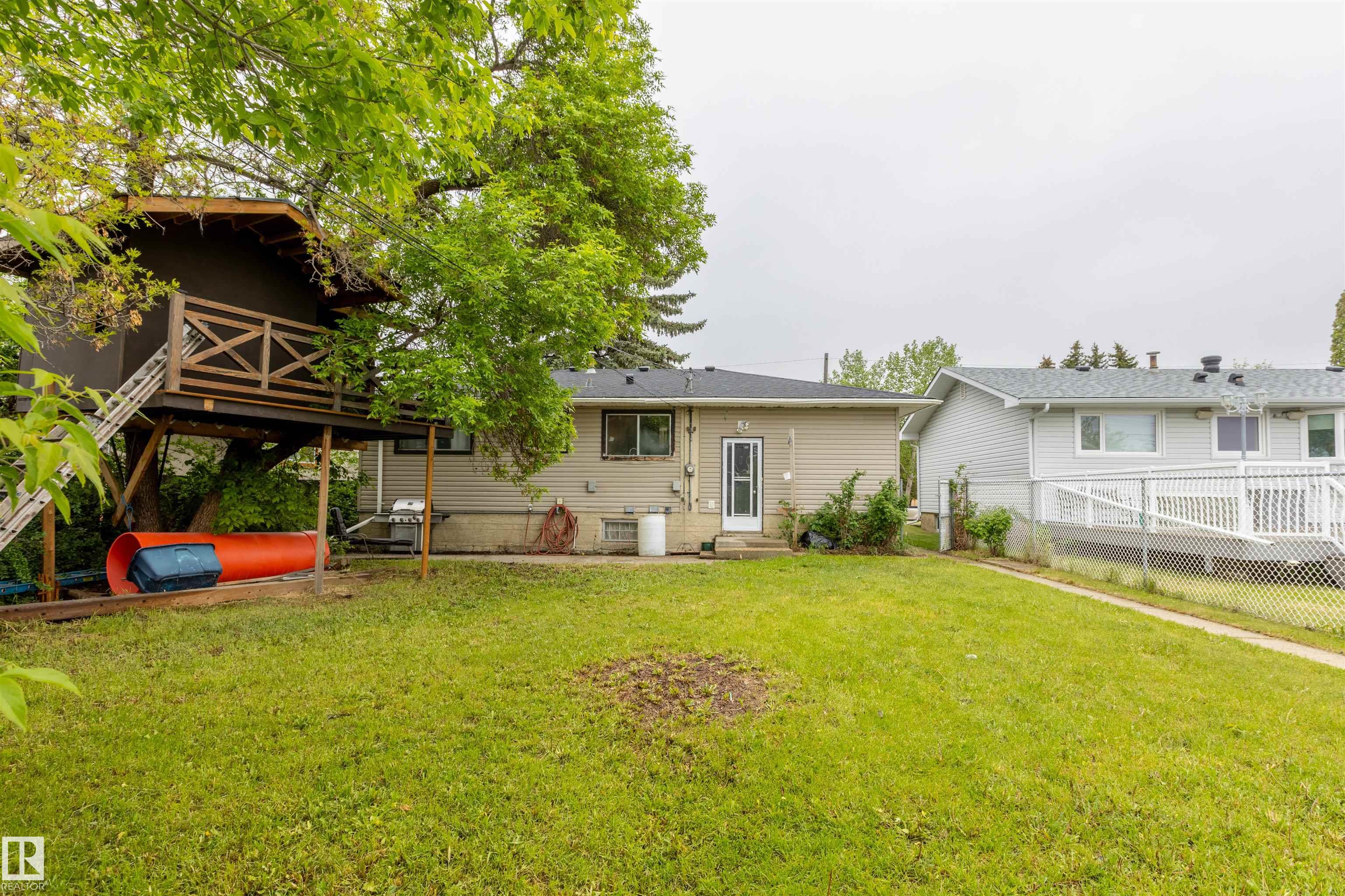 Photo 30 at 9908 99 Street, Morinville