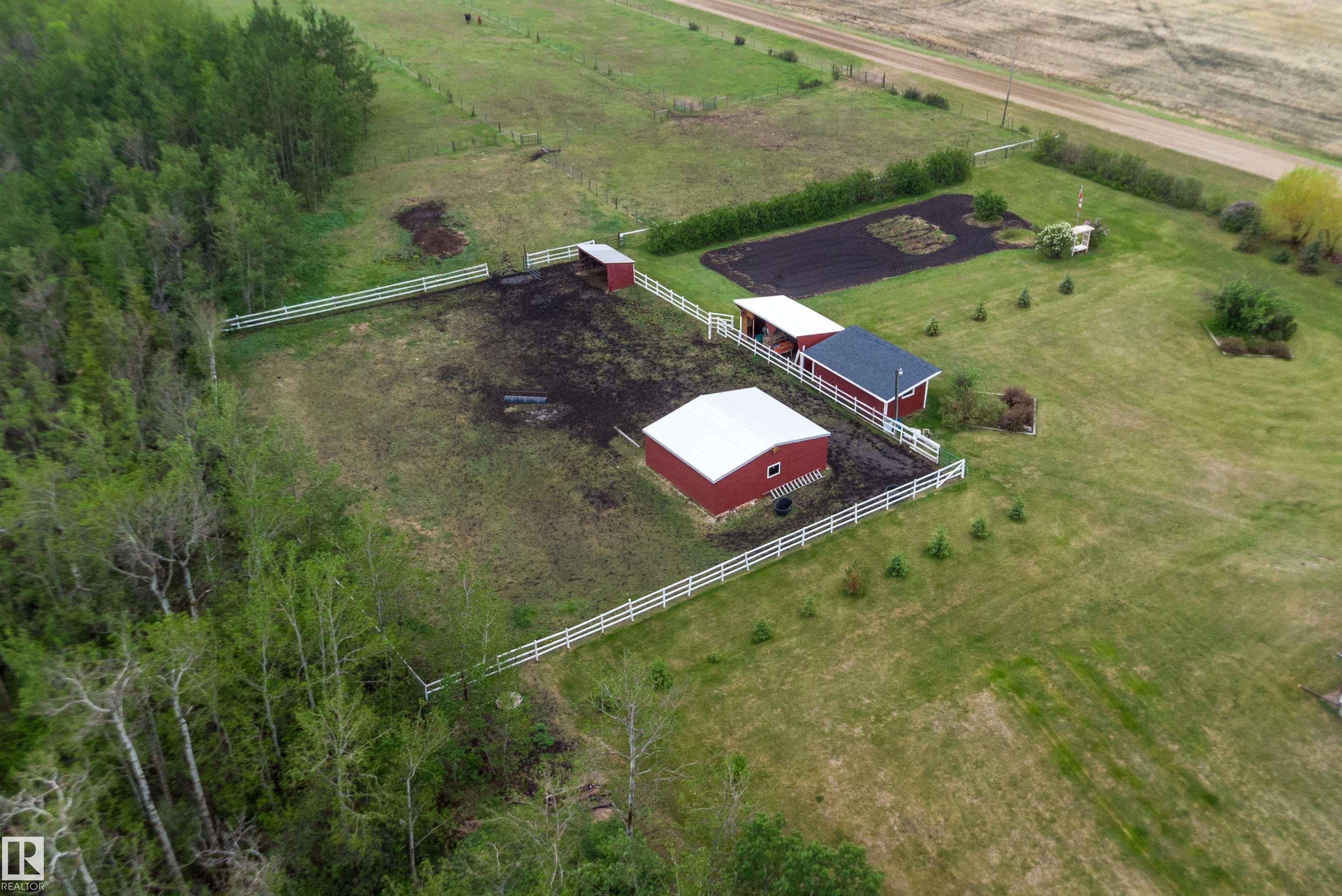 Photo 6 at 48237 Rge Rd 240, None, Rural Leduc County