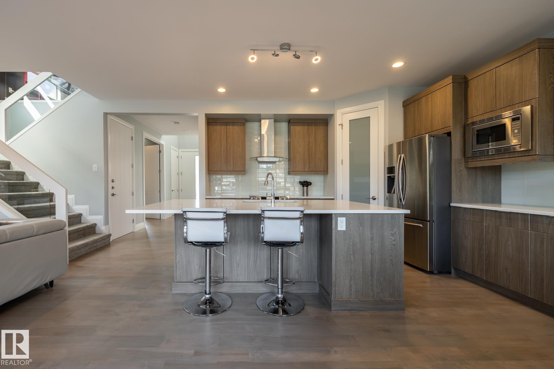 Photo 14 at 10936 71 Avenue NW, Parkallen, Edmonton