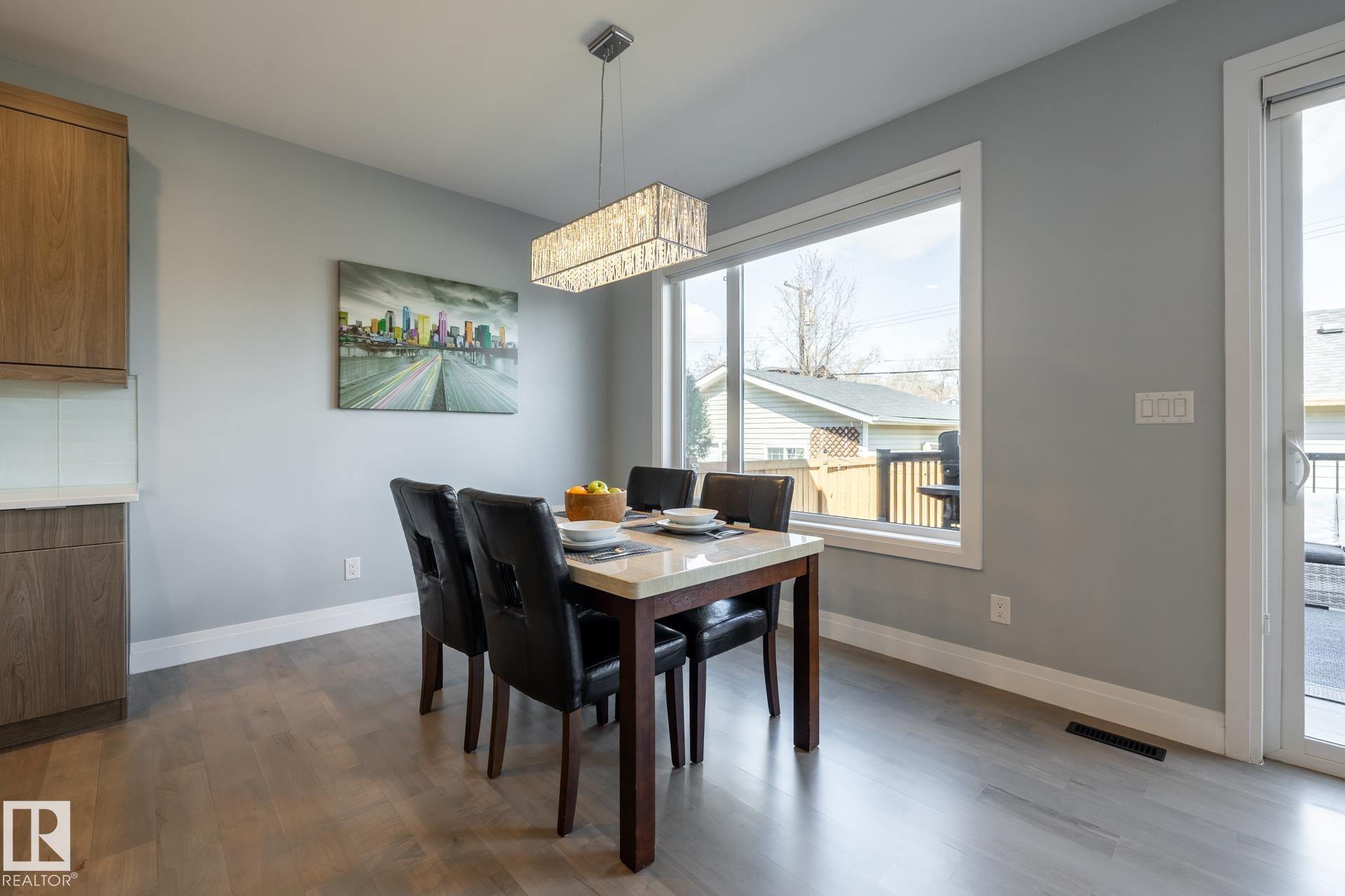 Photo 16 at 10936 71 Avenue NW, Parkallen, Edmonton