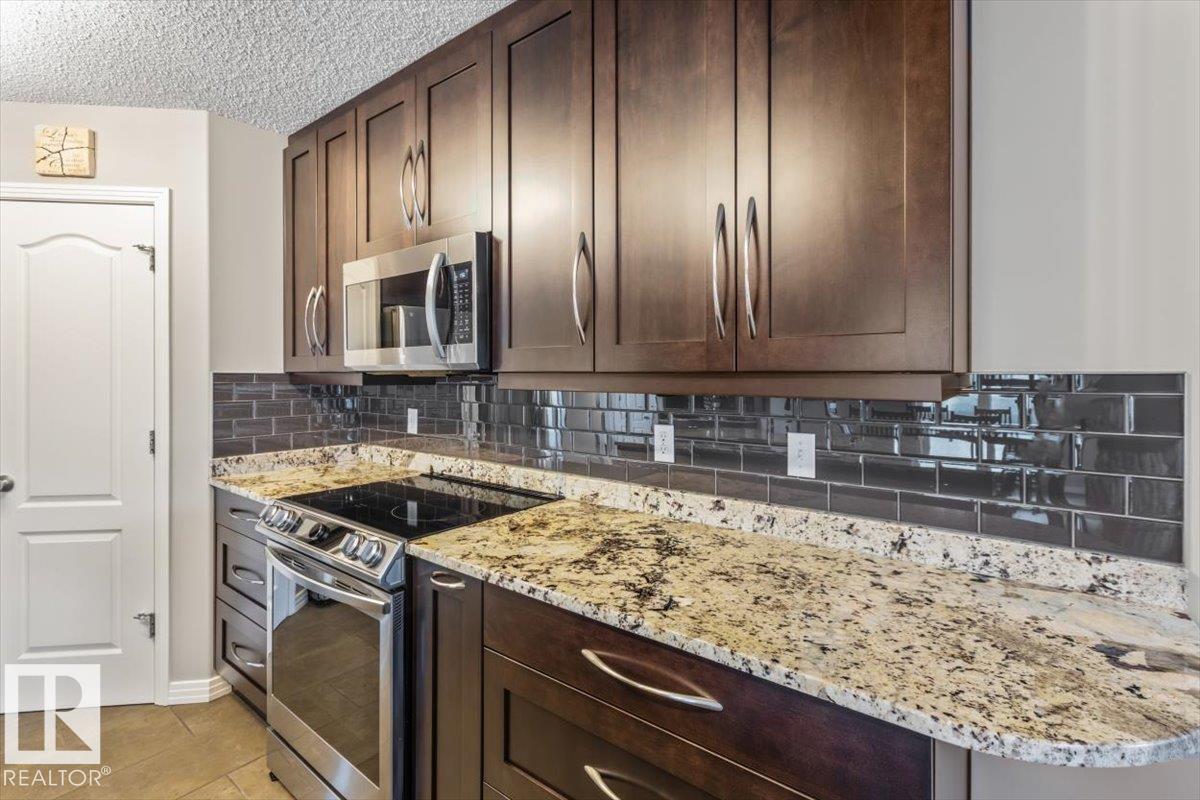 Photo 17 at 1086 Grantham Drive NW, Glastonbury, Edmonton