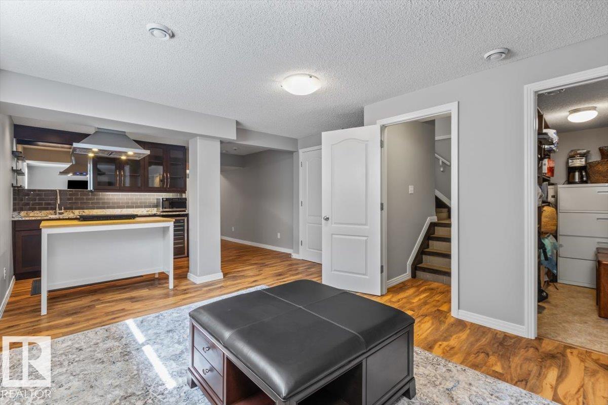 Photo 36 at 1086 Grantham Drive NW, Glastonbury, Edmonton