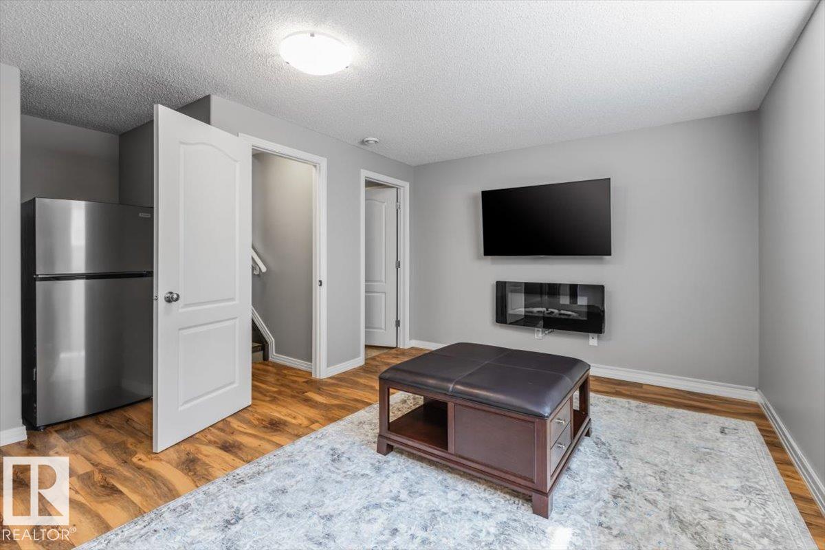 Photo 37 at 1086 Grantham Drive NW, Glastonbury, Edmonton