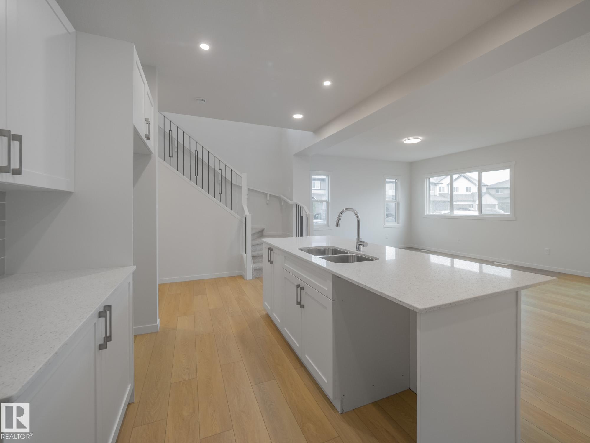 Photo 14 at 2420 205 Street NW, The Uplands, Edmonton