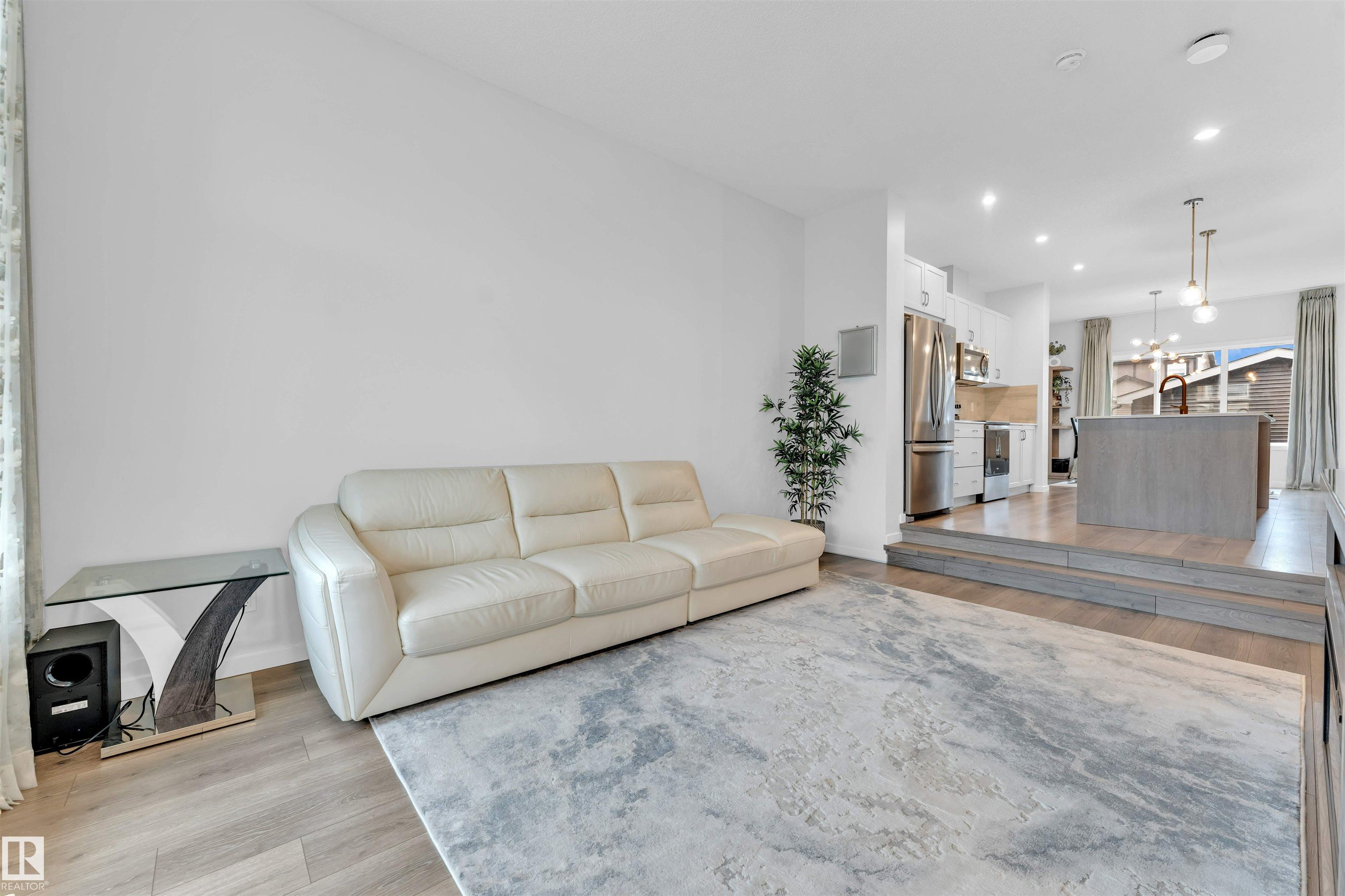 Photo 7 at 3607 6 Avenue SW, Charlesworth, Edmonton