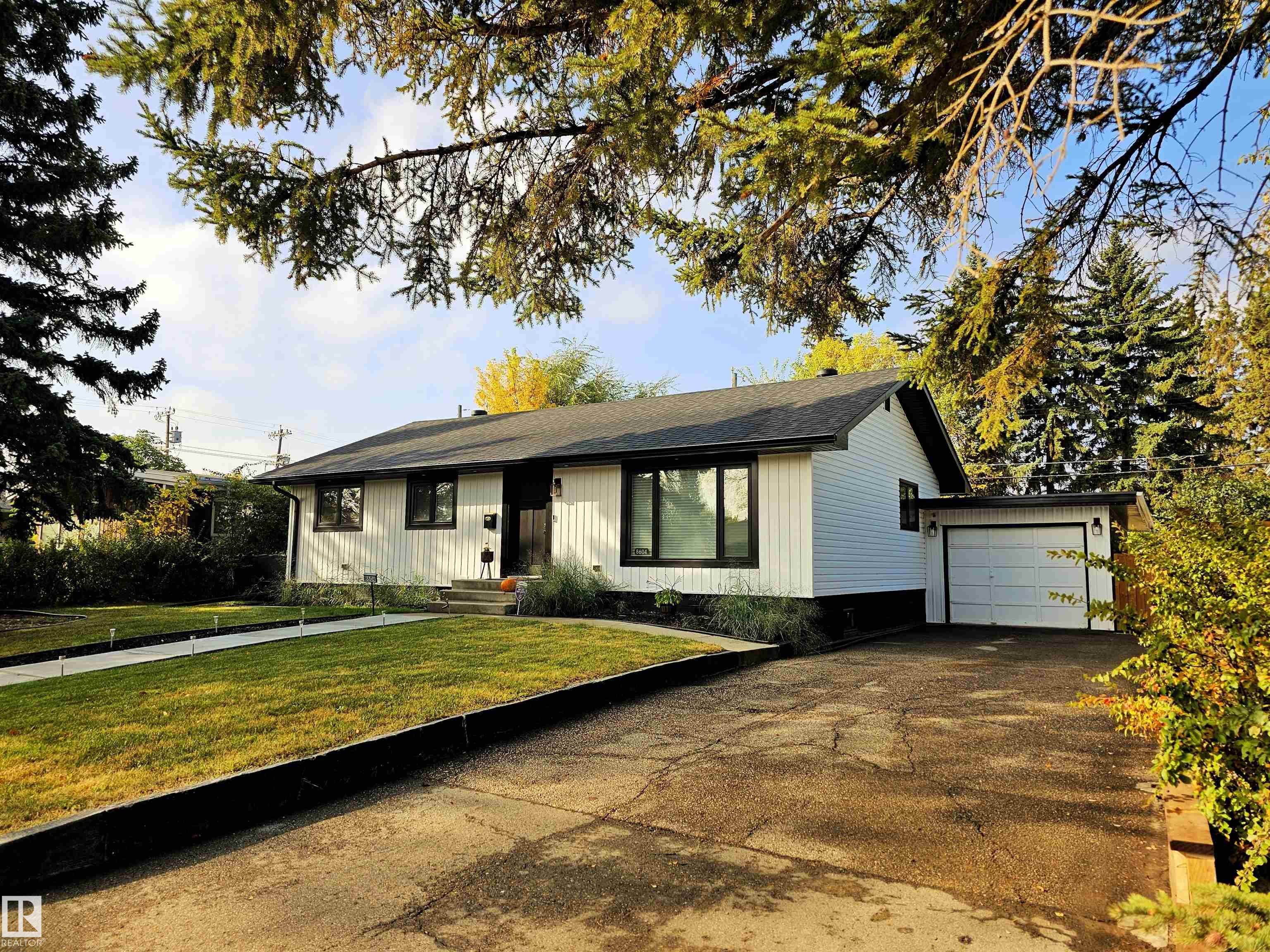 8604 142 Street NW, Laurier Heights, Edmonton