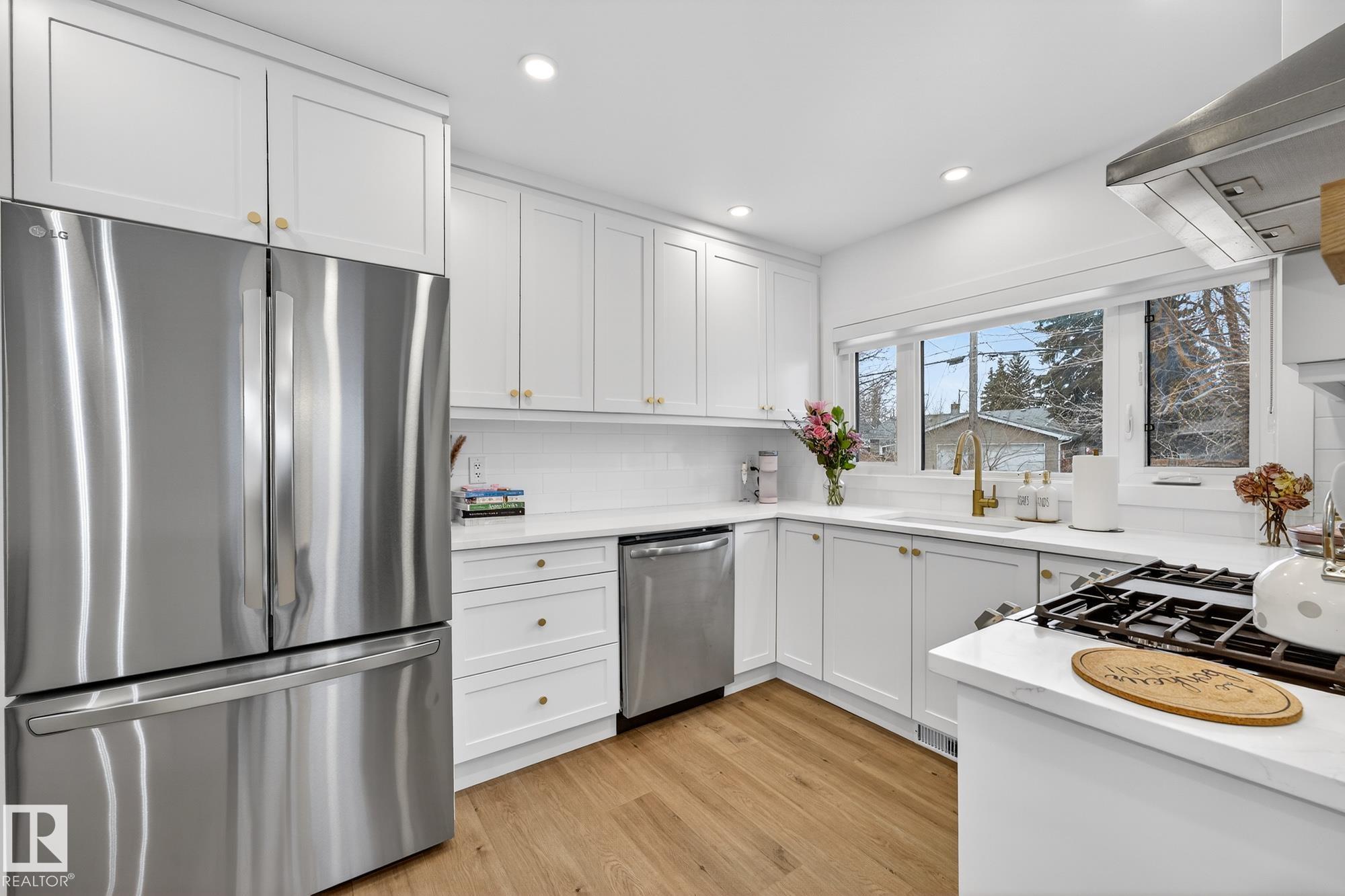 Photo 15 at 8604 142 Street NW, Laurier Heights, Edmonton