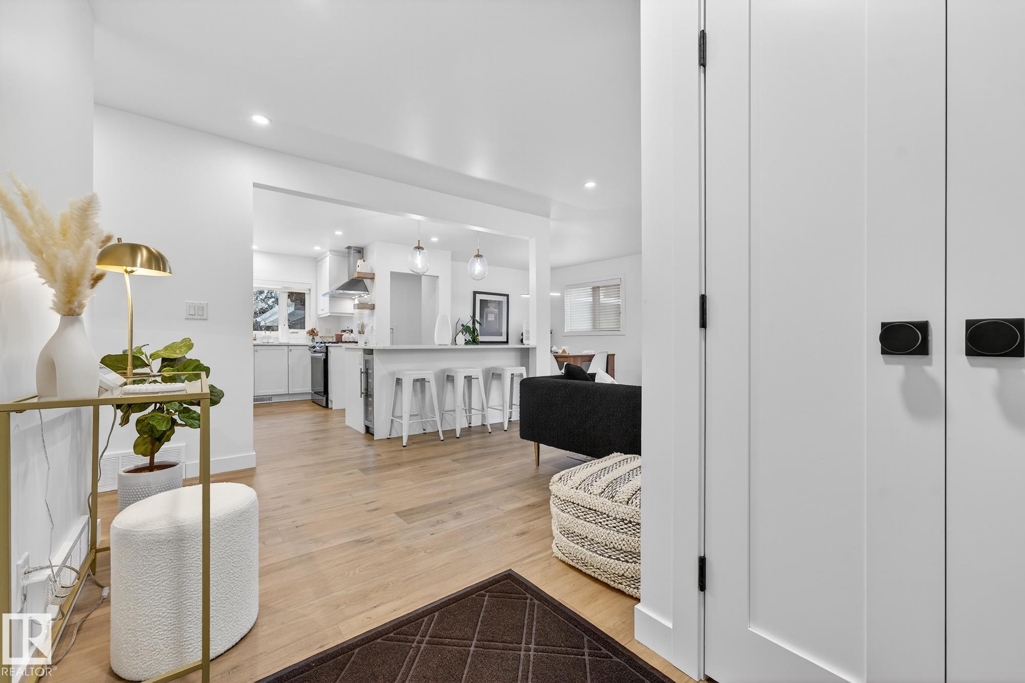 8604 142 Street NW, Laurier Heights, Edmonton