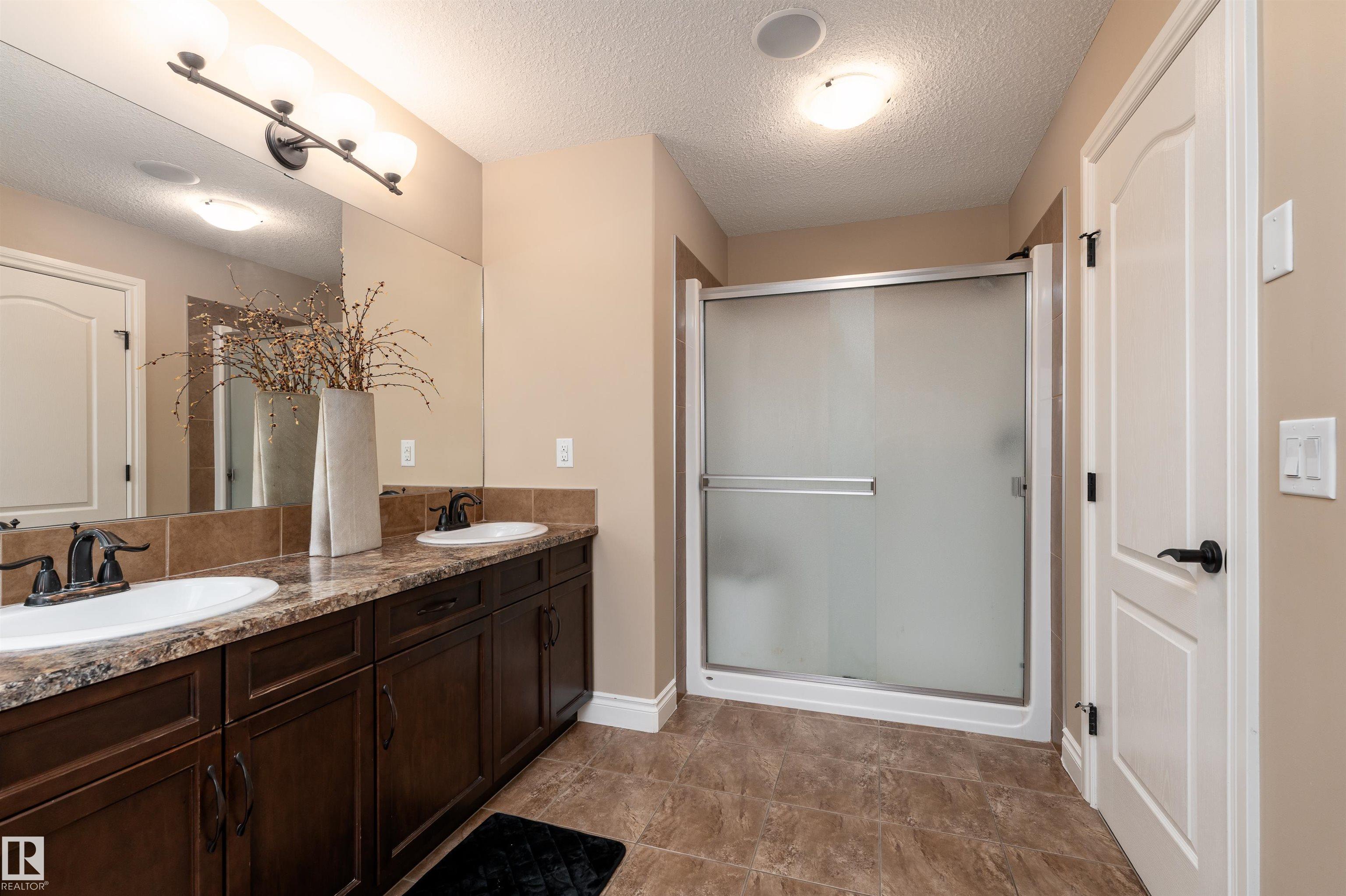 Photo 27 at 729 37a Avenue NW, Maple Crest, Edmonton