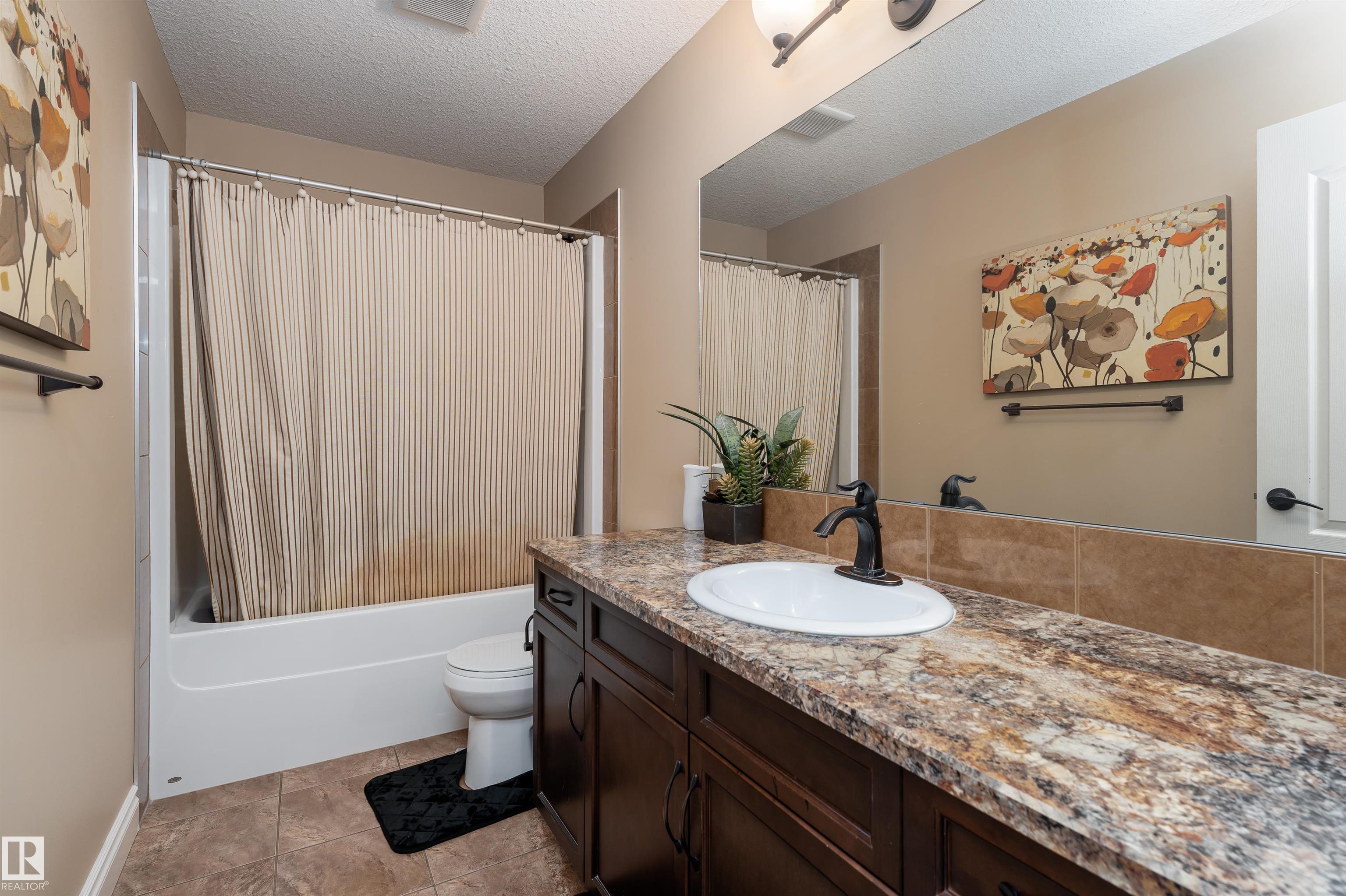 Photo 37 at 729 37a Avenue NW, Maple Crest, Edmonton