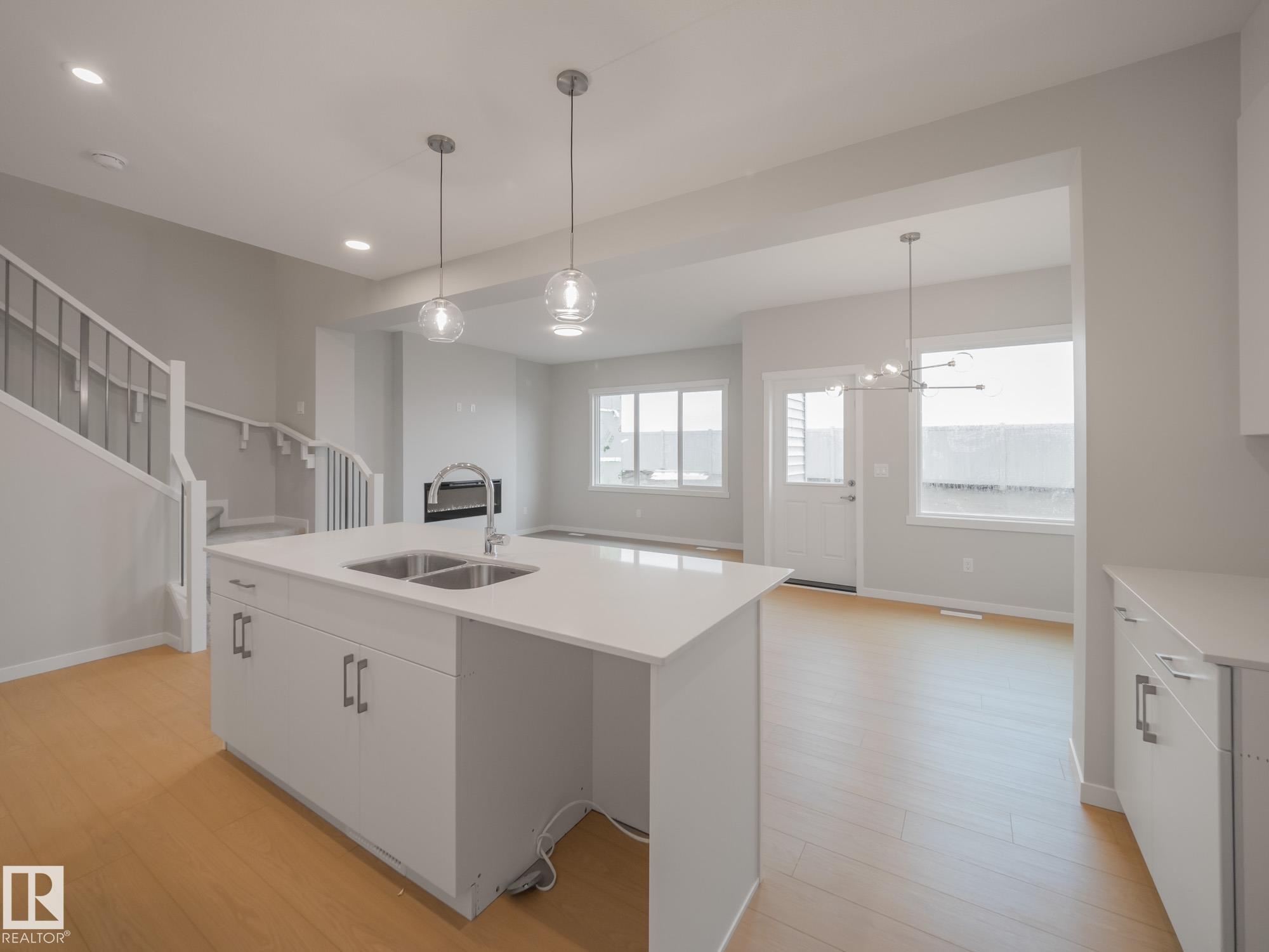 Photo 15 at 19430 22a Avenue NW, River's Edge, Edmonton