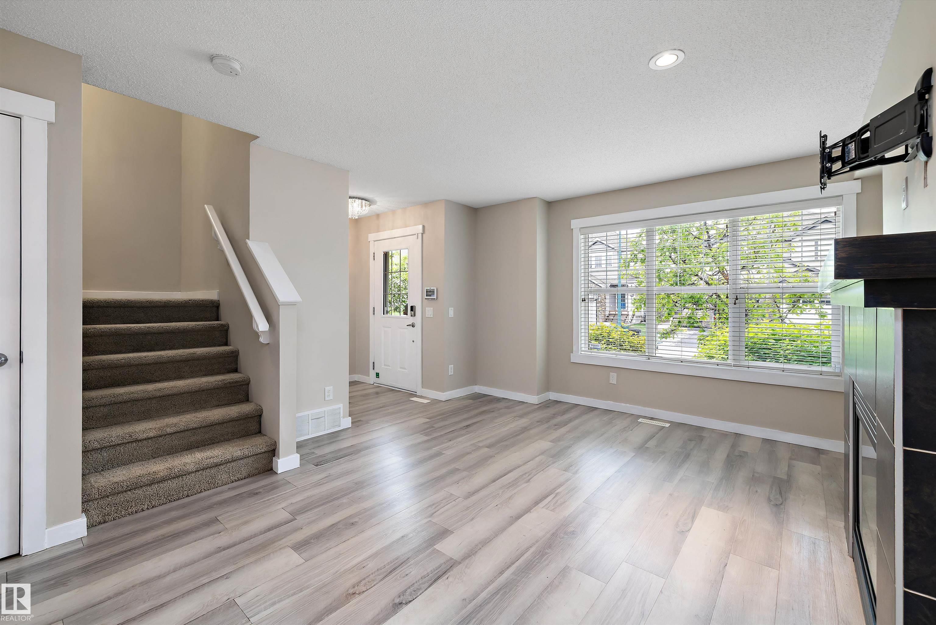 2914 18a Avenue NW, Laurel, Edmonton
