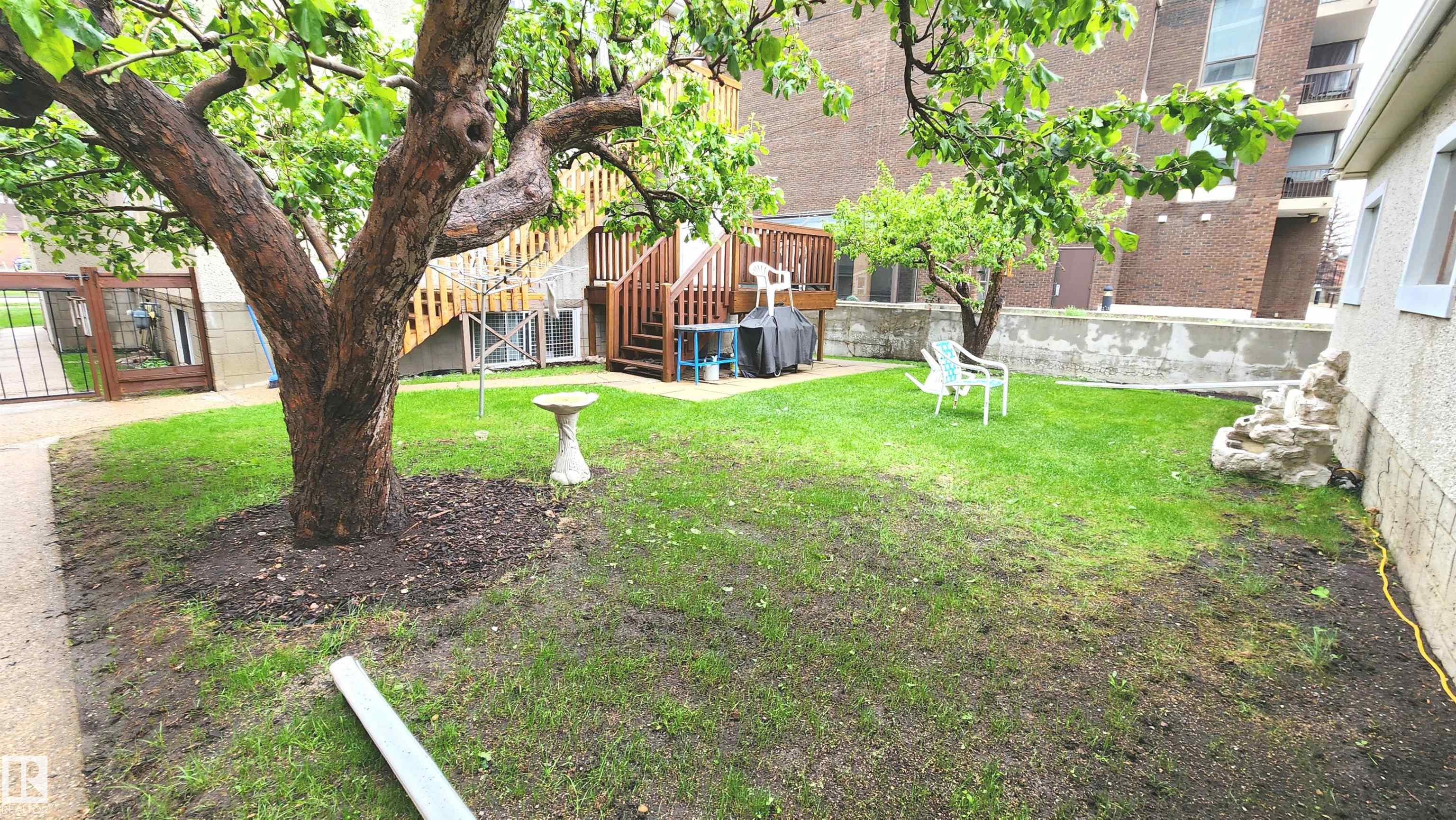 10017 113 Street NW, Wîhkwêntôwin, Edmonton