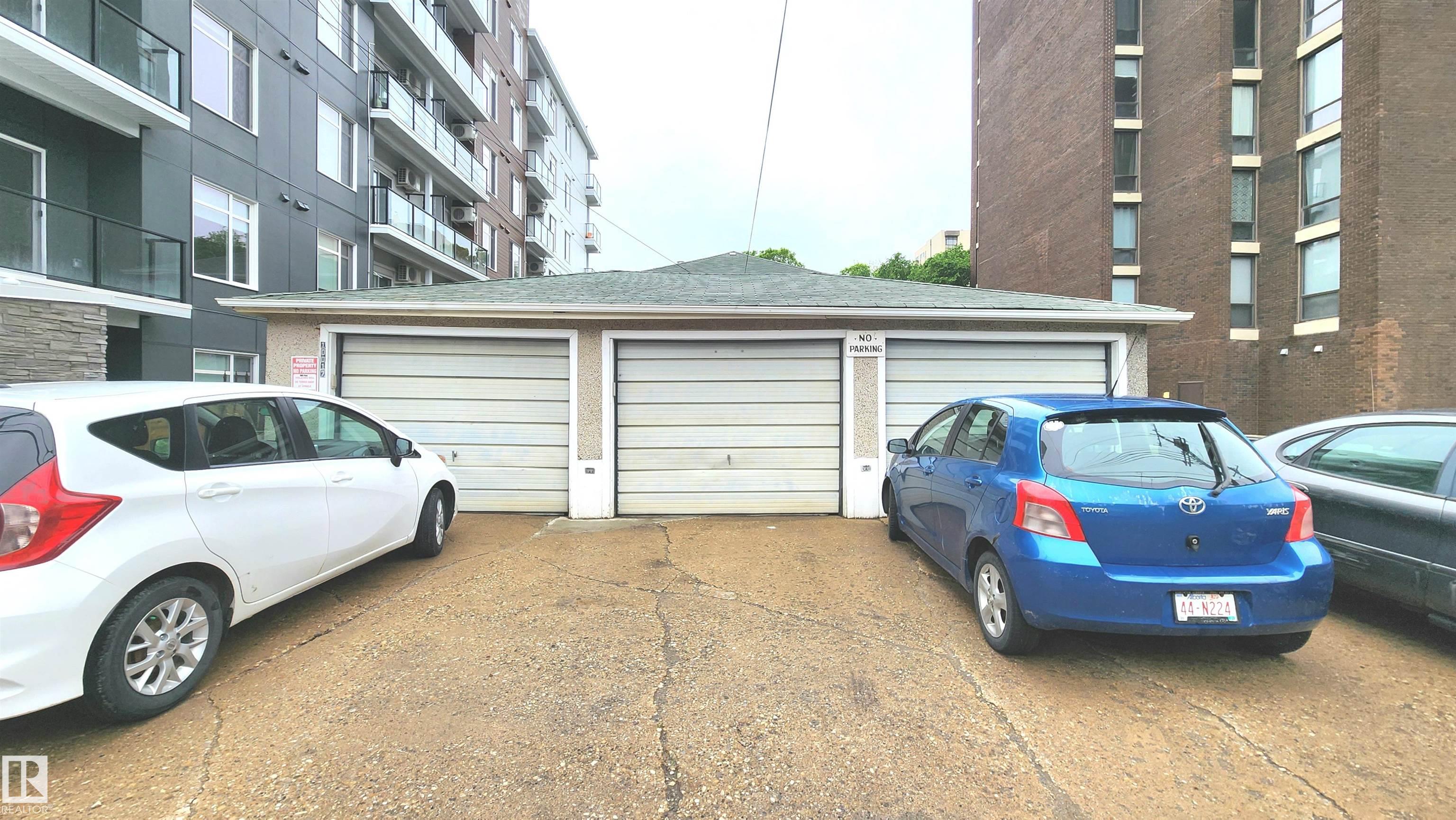 Photo 10 at 10017 113 Street NW, Wîhkwêntôwin, Edmonton
