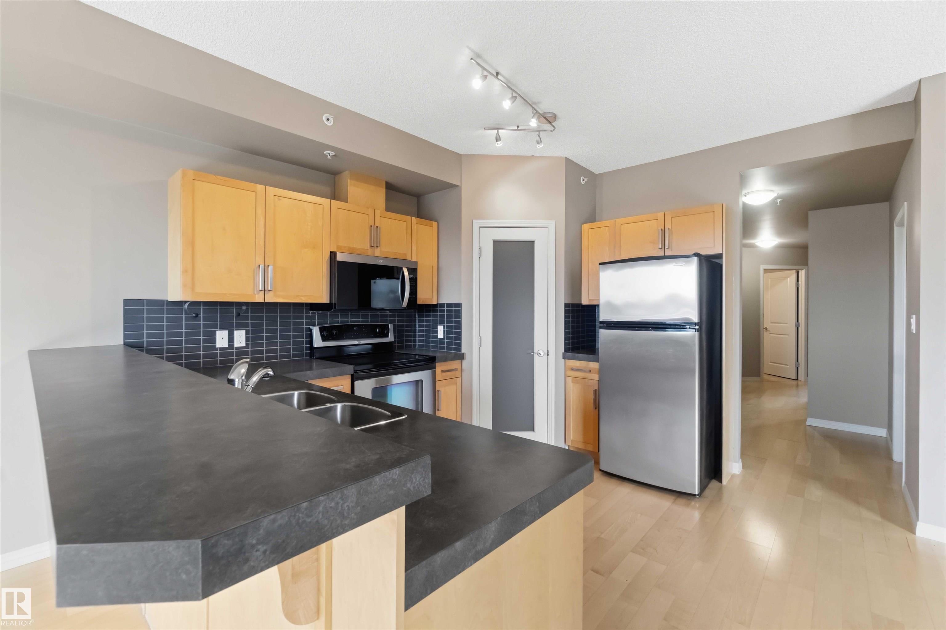 https://zimg.paragon.ice.com/ParagonImages/Property/PM/RAE/225404614/10/0/0/7f8ebb728cf3e46423e3bc96932b1ca7/1/8edc62125a234b39f954226c30f62502/225404614-265f32ff-731f-4295-b7b0-532b421cd34e.JPG