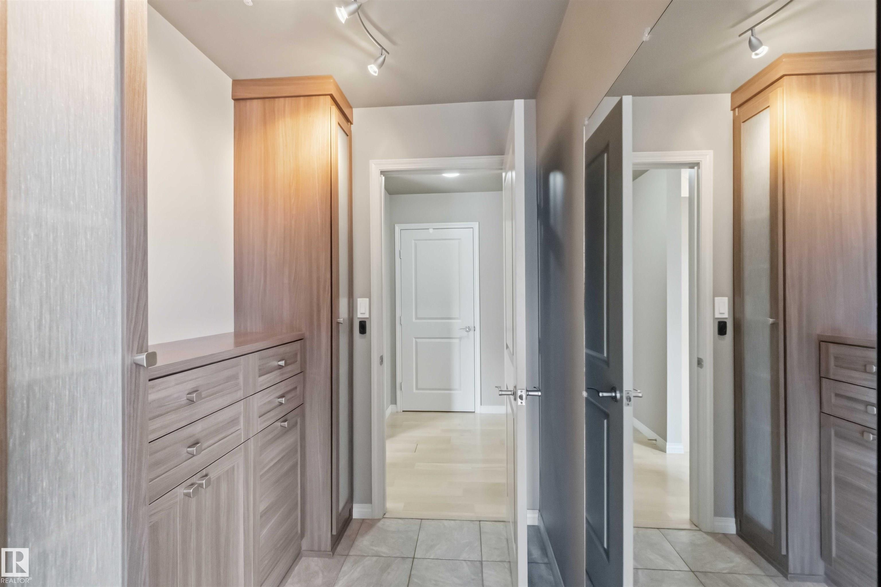 https://zimg.paragon.ice.com/ParagonImages/Property/PM/RAE/225404614/23/0/0/1d27260209c0ab0504c39244e4d20302/1/8edc62125a234b39f954226c30f62502/225404614-03d66952-10ea-45ff-bff3-5da51243de3f.JPG