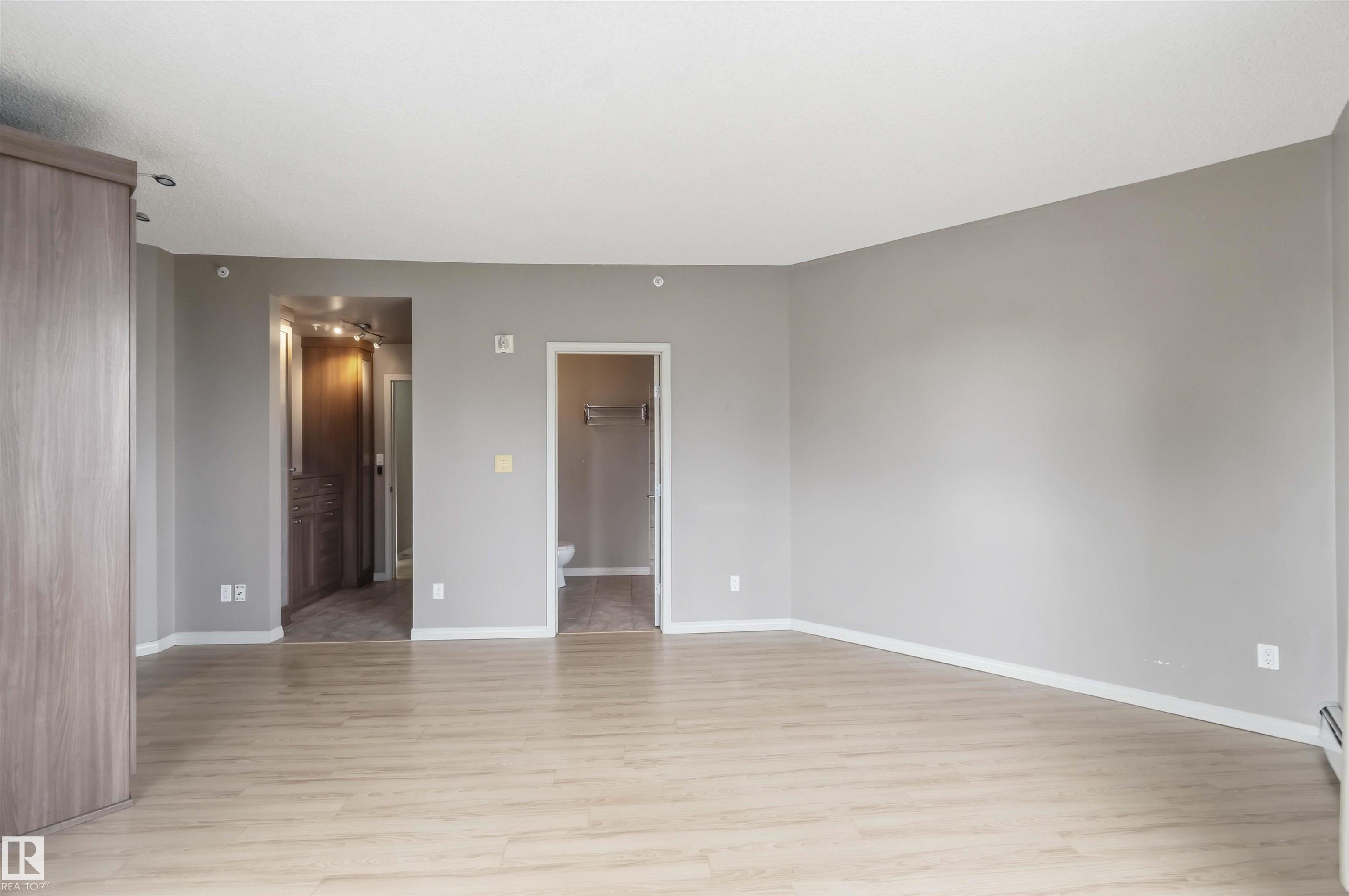 https://zimg.paragon.ice.com/ParagonImages/Property/PM/RAE/225404614/27/0/0/39f2f9e89ef8e06d2ee84c09e084f5d2/1/8edc62125a234b39f954226c30f62502/225404614-77fe85f9-43cf-46ec-8079-f8b1294ee1d4.JPG