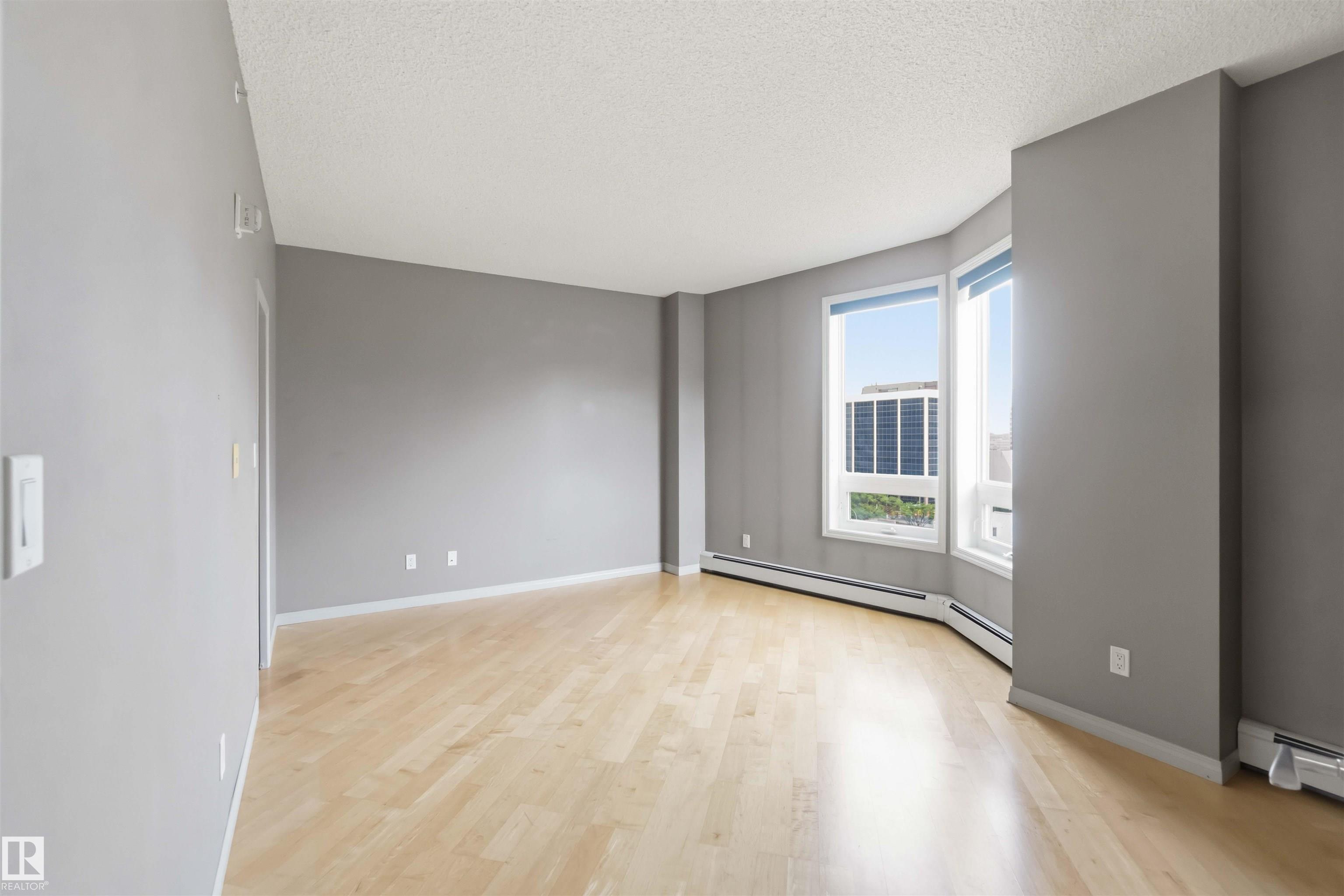 https://zimg.paragon.ice.com/ParagonImages/Property/PM/RAE/225404614/33/0/0/b23624a4f2e6c33397fc06b09b703f8d/1/8edc62125a234b39f954226c30f62502/225404614-c44db739-ea7e-4501-abc2-25b87d9d6bb3.JPG