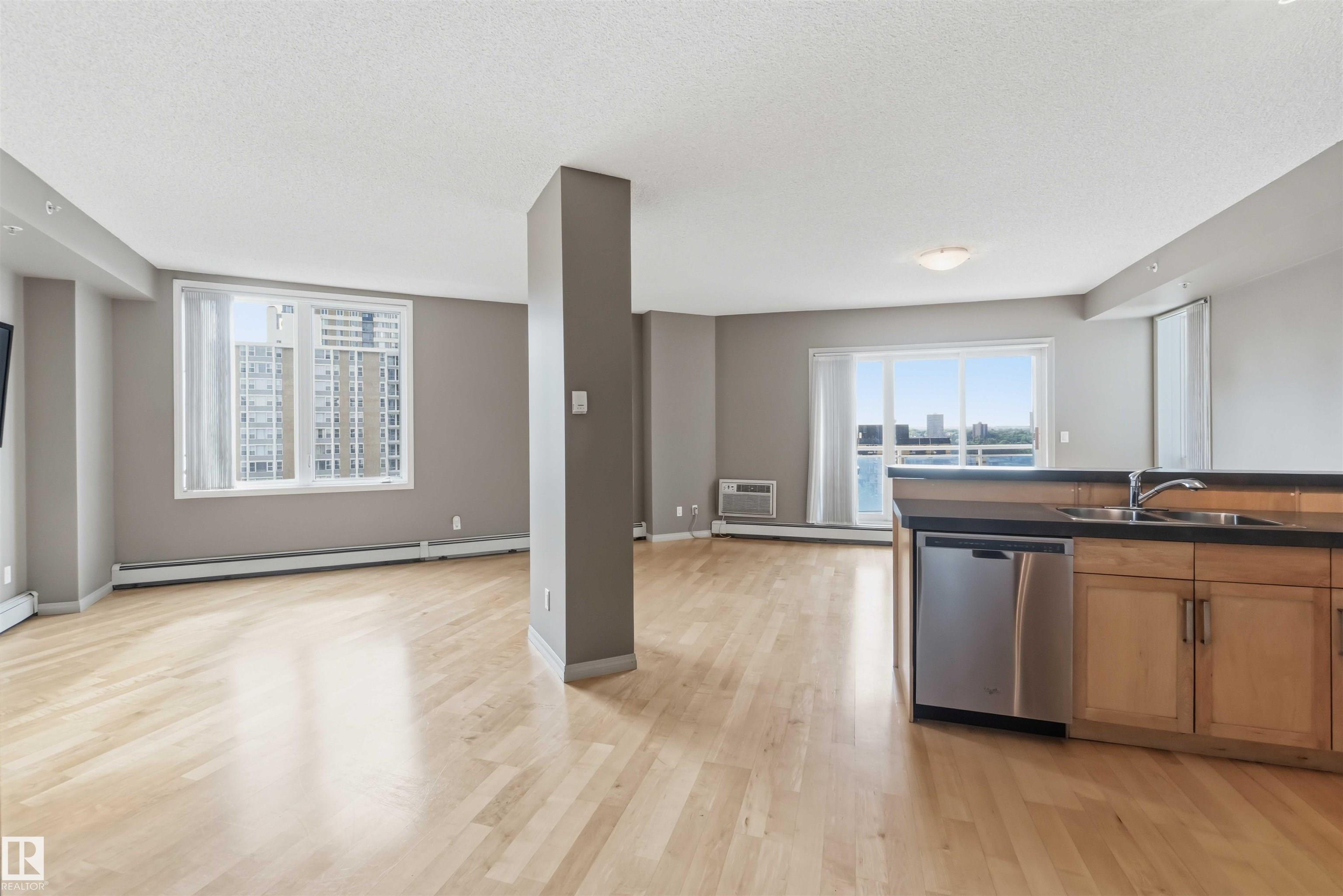 https://zimg.paragon.ice.com/ParagonImages/Property/PM/RAE/225404614/7/0/0/7cf76cfc72f781a99dcd0c2fbbd286df/1/8edc62125a234b39f954226c30f62502/225404614-f59e5ca2-739e-45d0-8216-efd9933f5632.JPG
