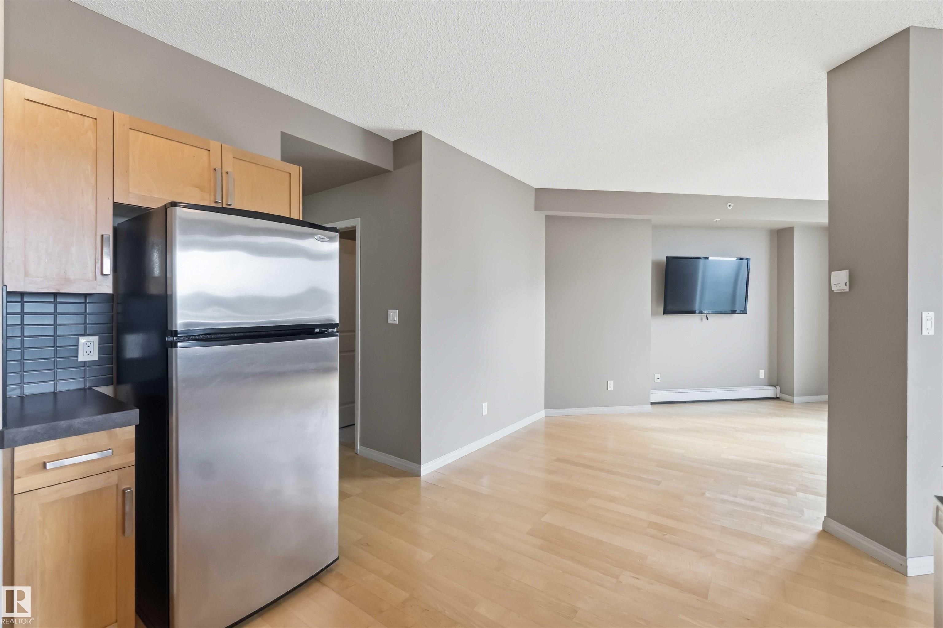 https://zimg.paragon.ice.com/ParagonImages/Property/PM/RAE/225404614/9/0/0/836aa3e61ee2d8d1007698049a2fb78f/1/8edc62125a234b39f954226c30f62502/225404614-e97001ca-5dc9-4946-9ec2-6f731aae6861.JPG