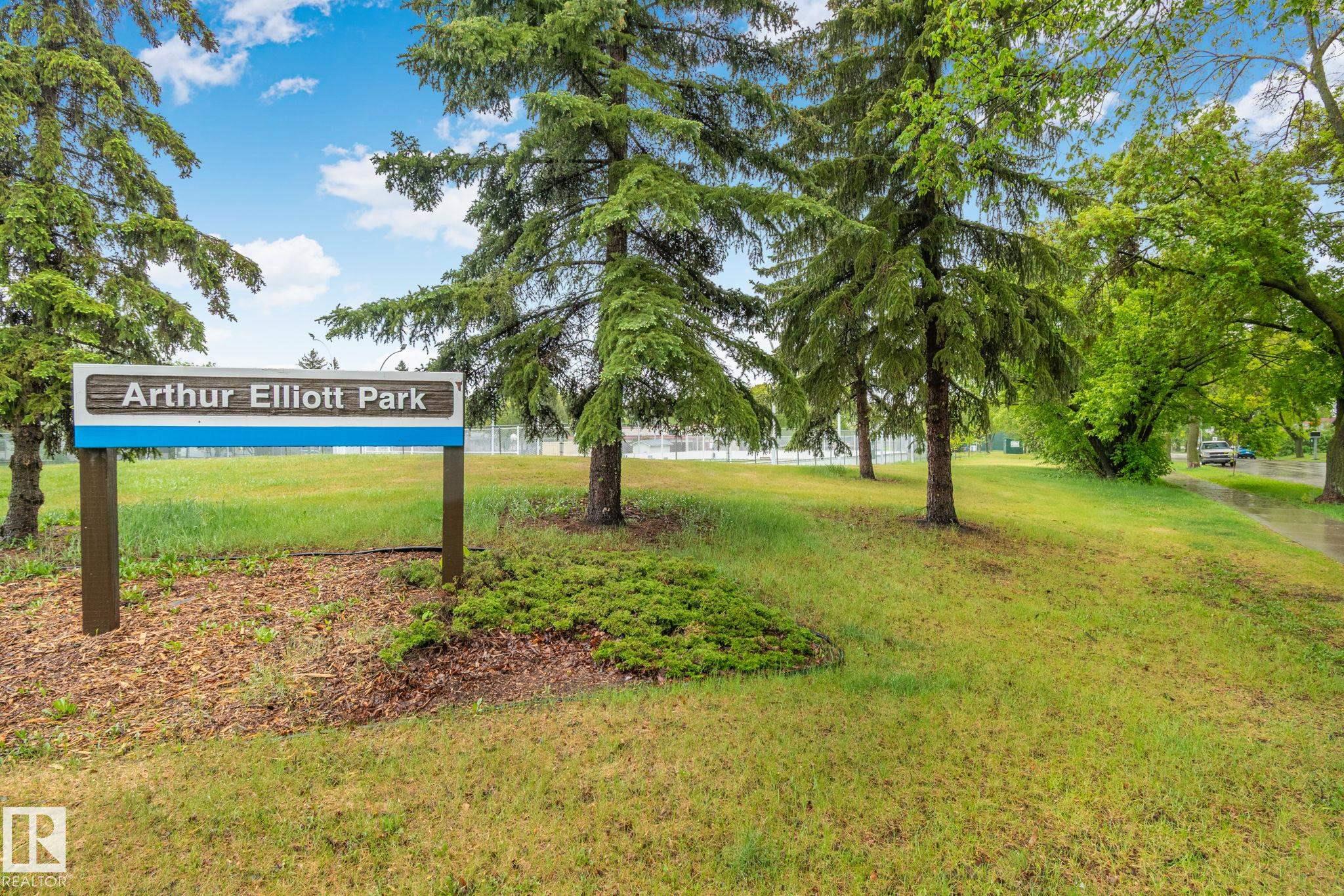 Photo 35 at 9833 153 Street NW, West Jasper Place, Edmonton