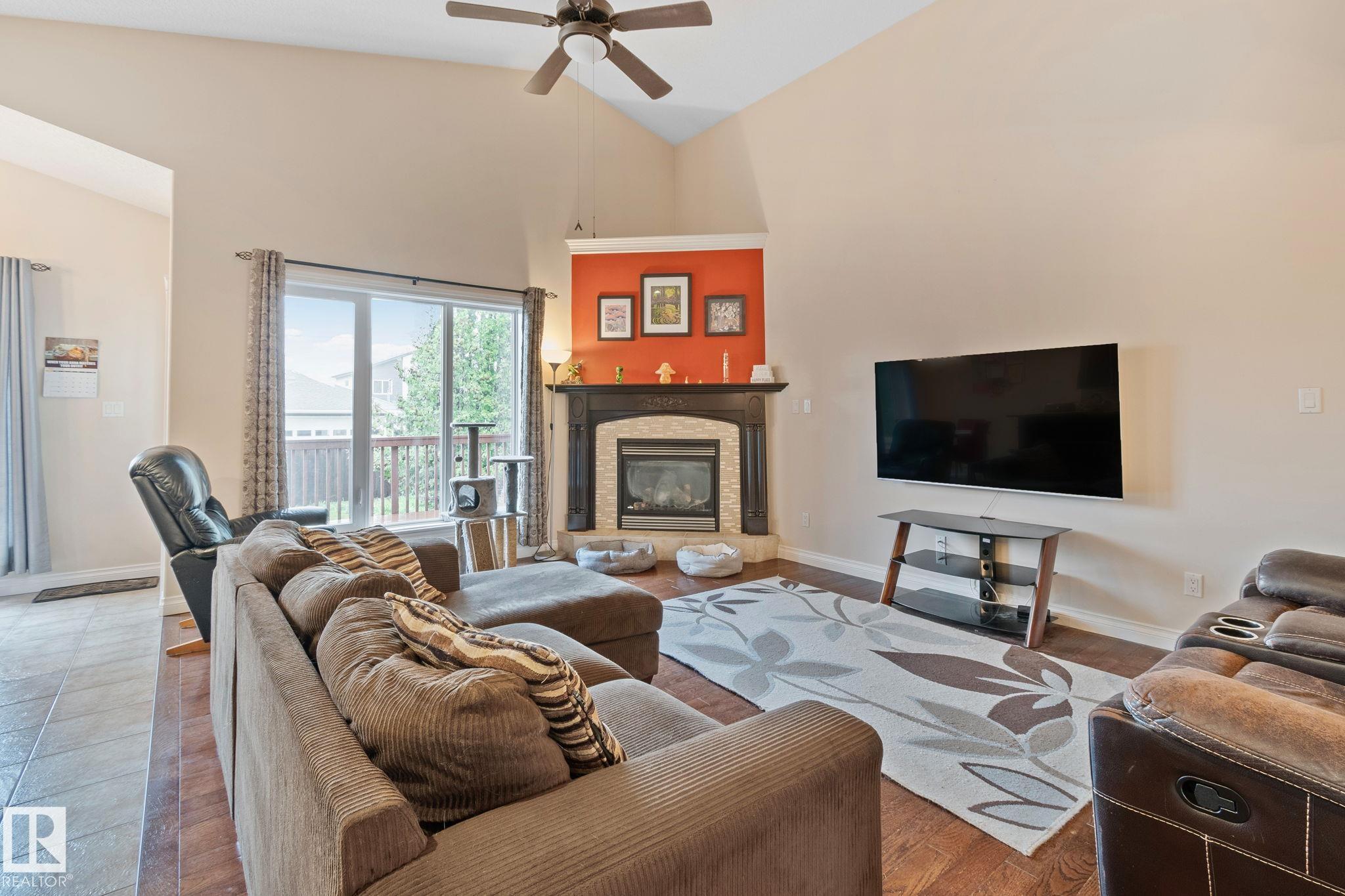 Photo 6 at 9833 153 Street NW, West Jasper Place, Edmonton