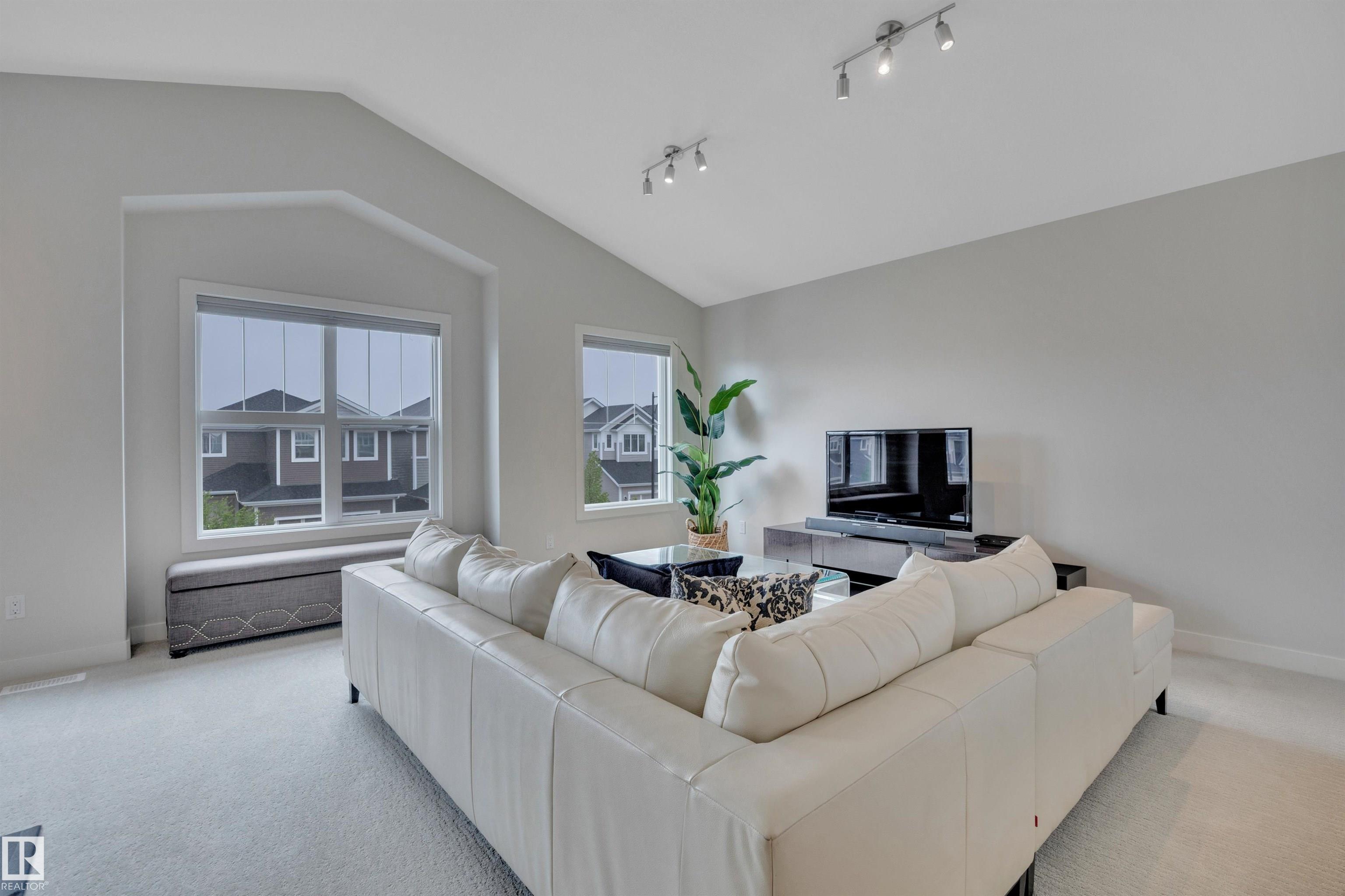 Photo 38 at 186 Sheppard Circle, Southfork, Leduc